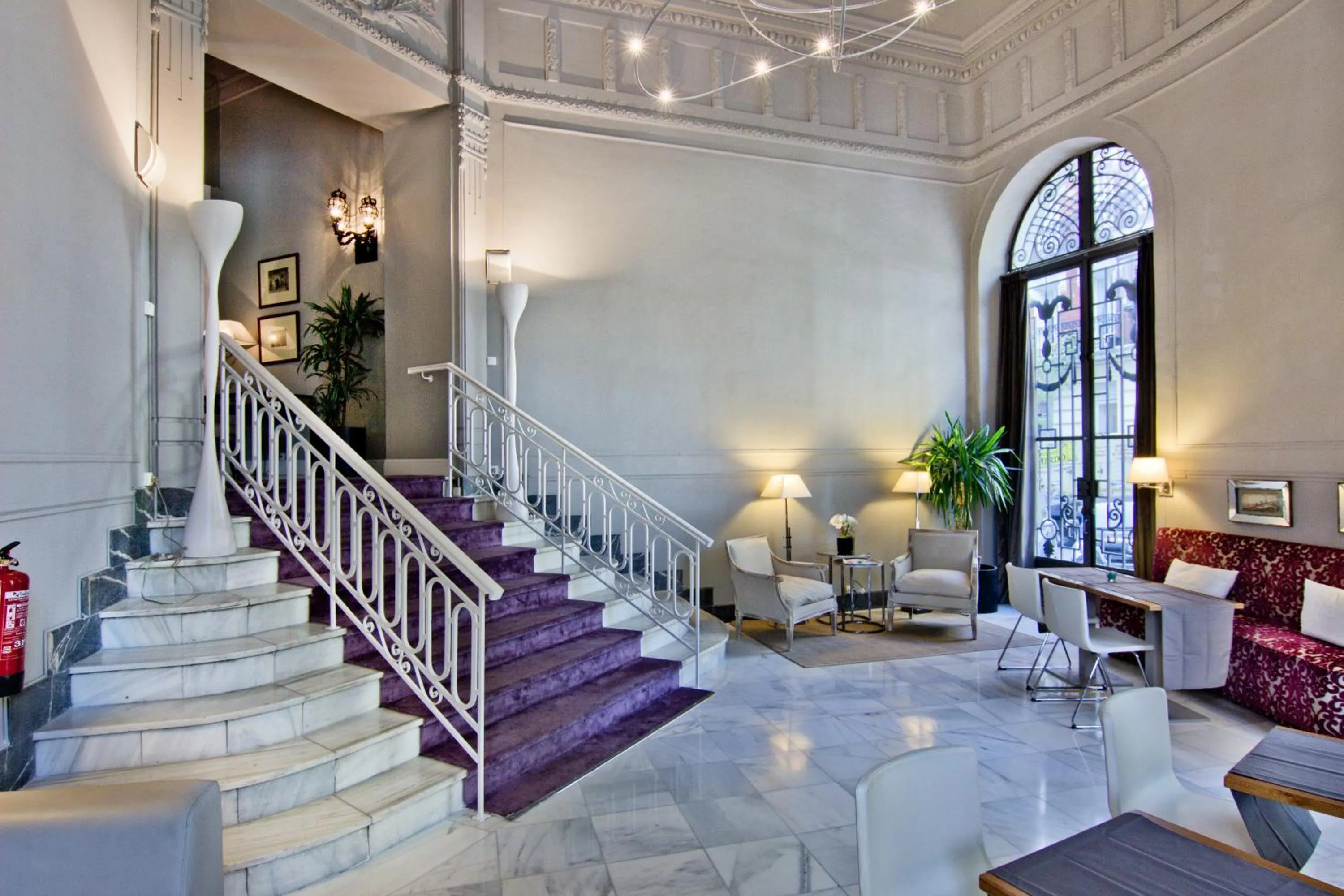 Lobby or reception in Petit Palace Savoy Alfonso XII