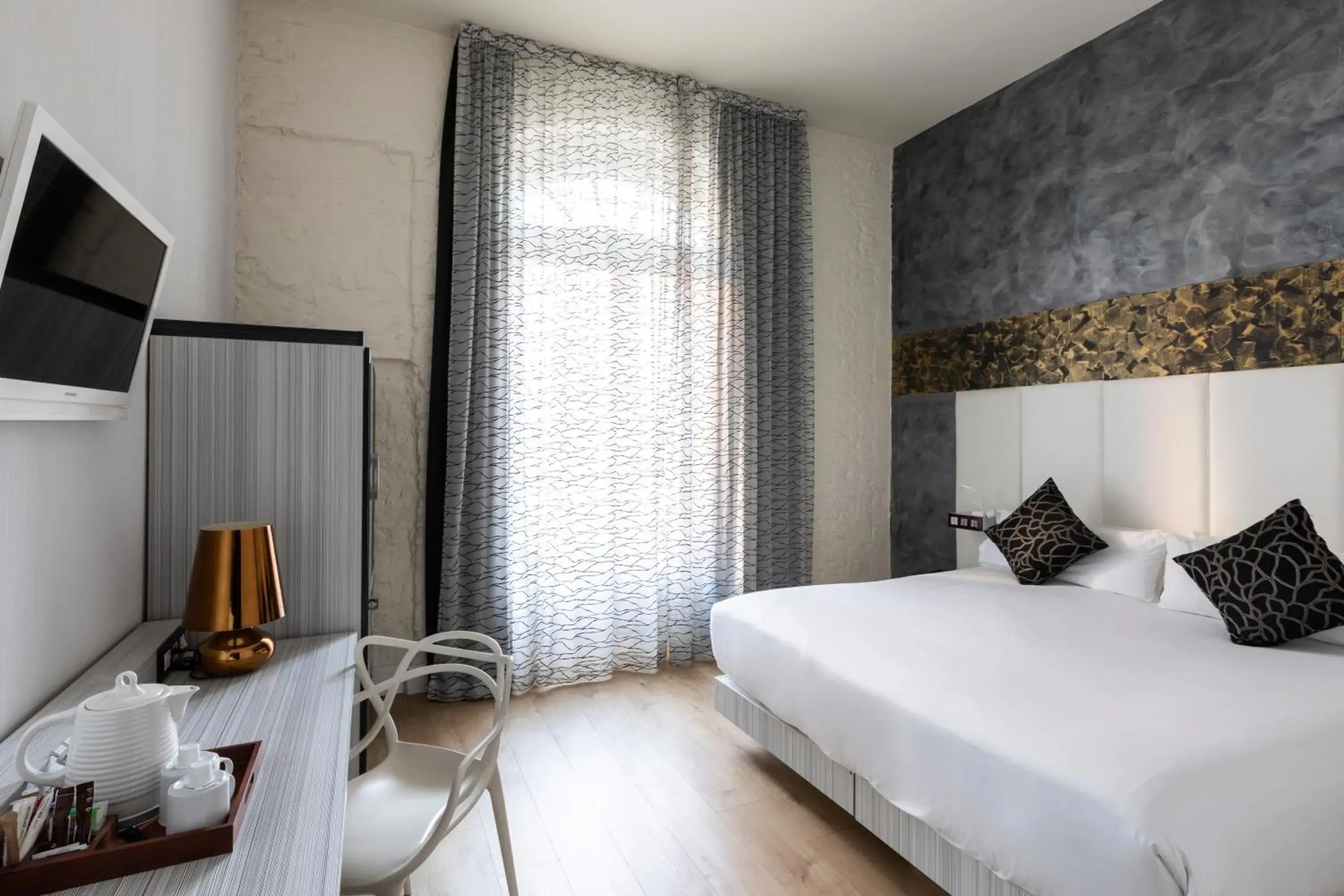 Bed in Petit Palace Savoy Alfonso XII Bed in Petit Palace Savoy Alfonso XII