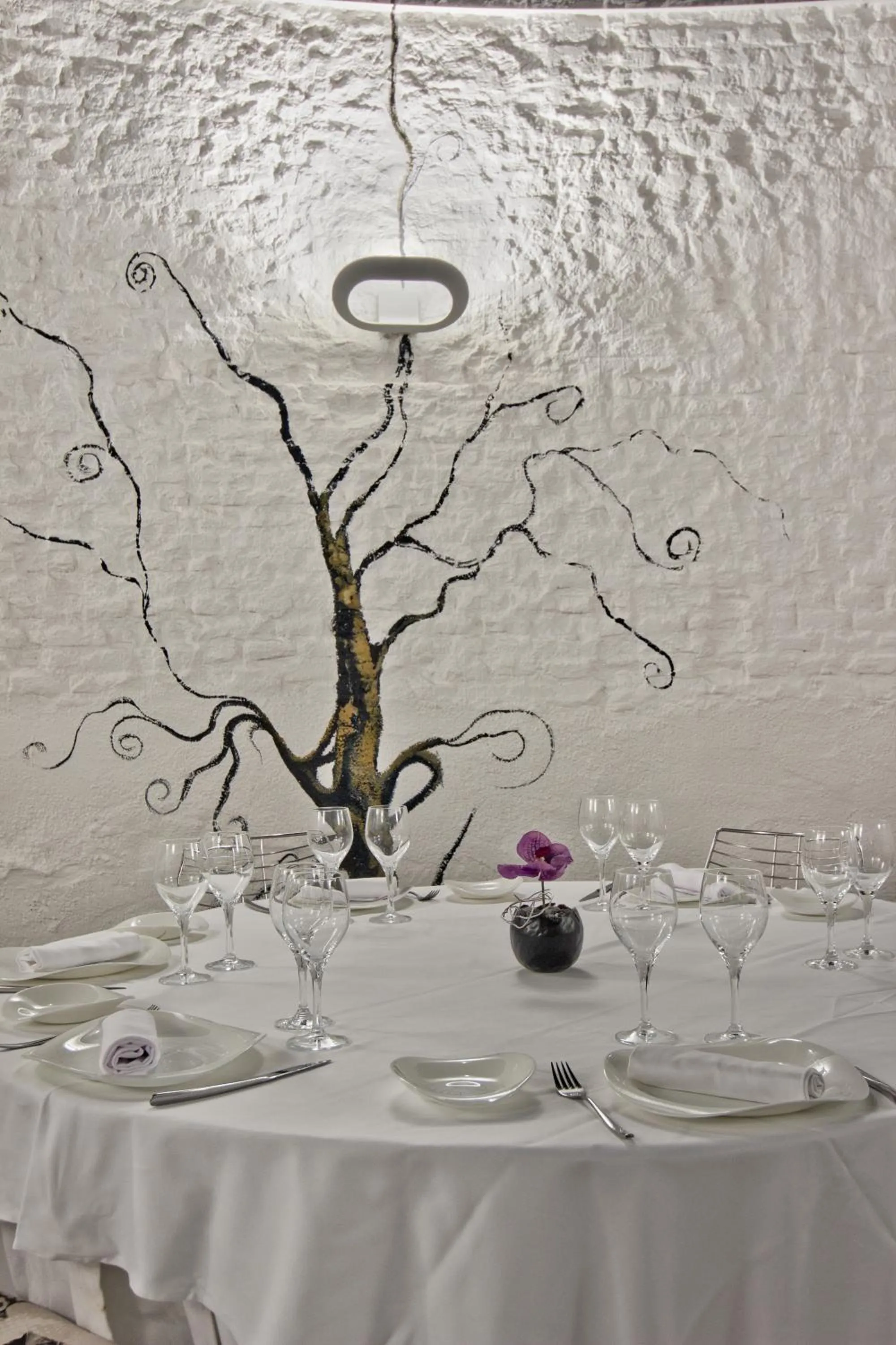 Restaurant/places to eat in Petit Palace Savoy Alfonso XII