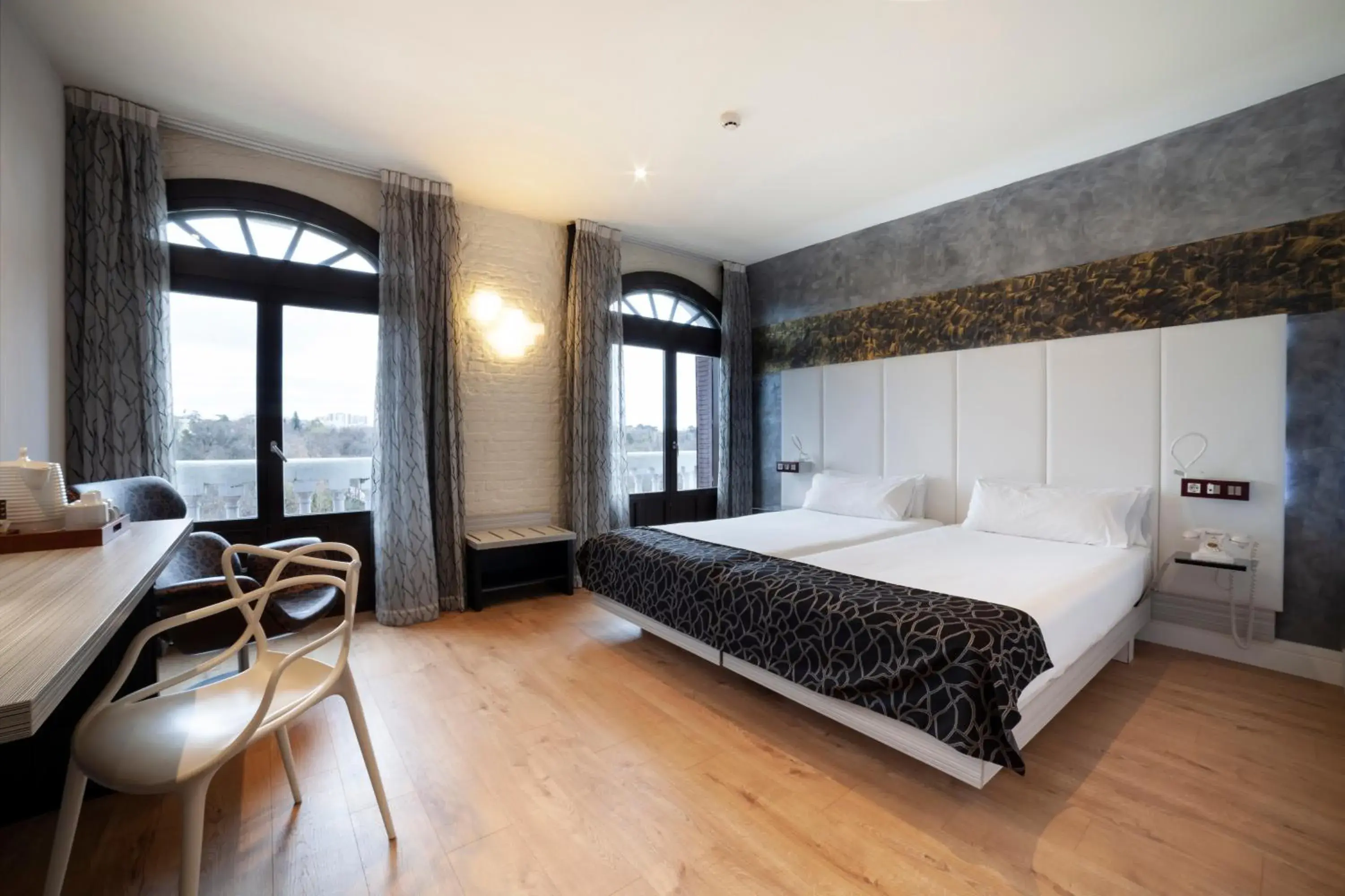 Bed in Petit Palace Savoy Alfonso XII Bed in Petit Palace Savoy Alfonso XII