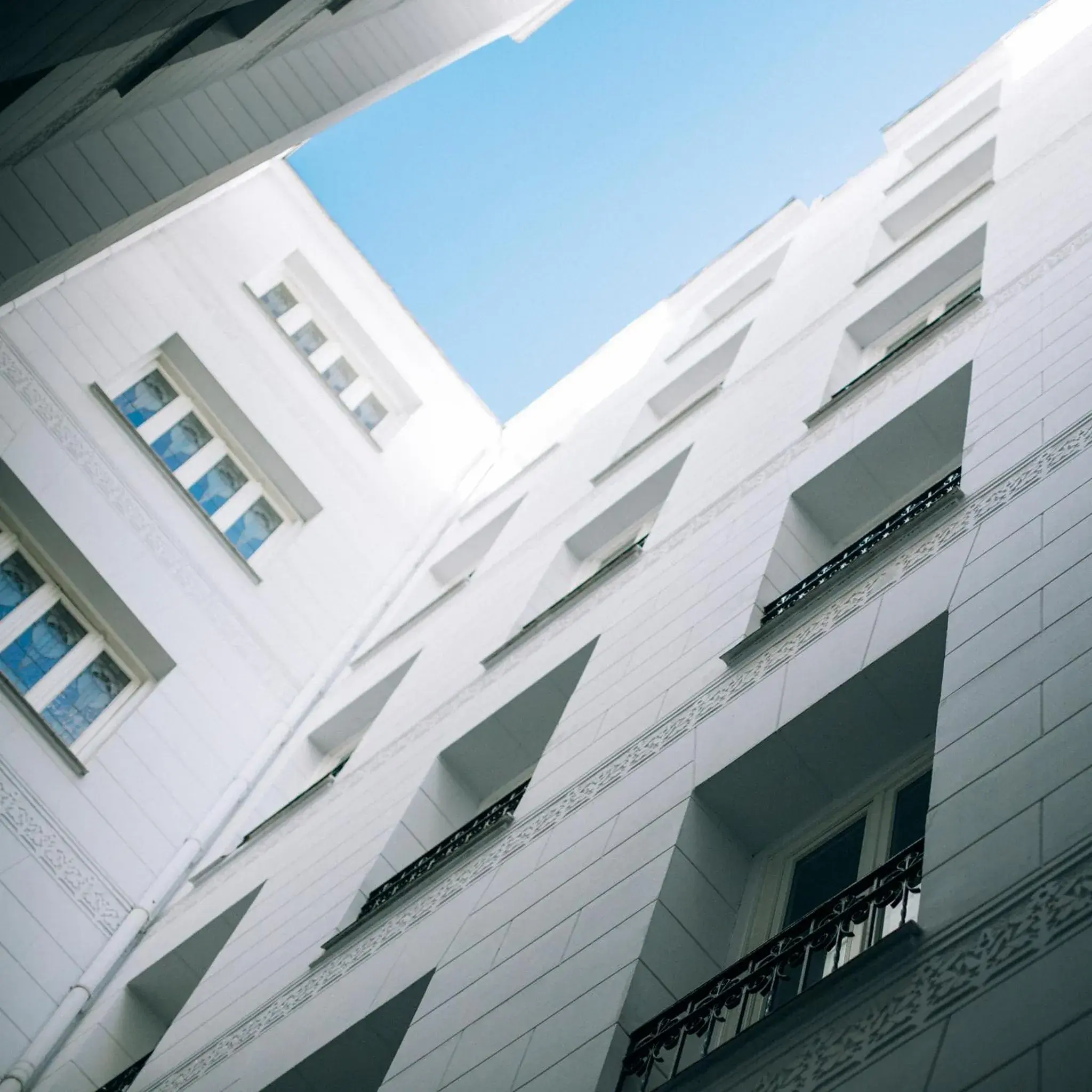 Property building in Petit Palace Savoy Alfonso XII Property building in Petit Palace Savoy Alfonso XII