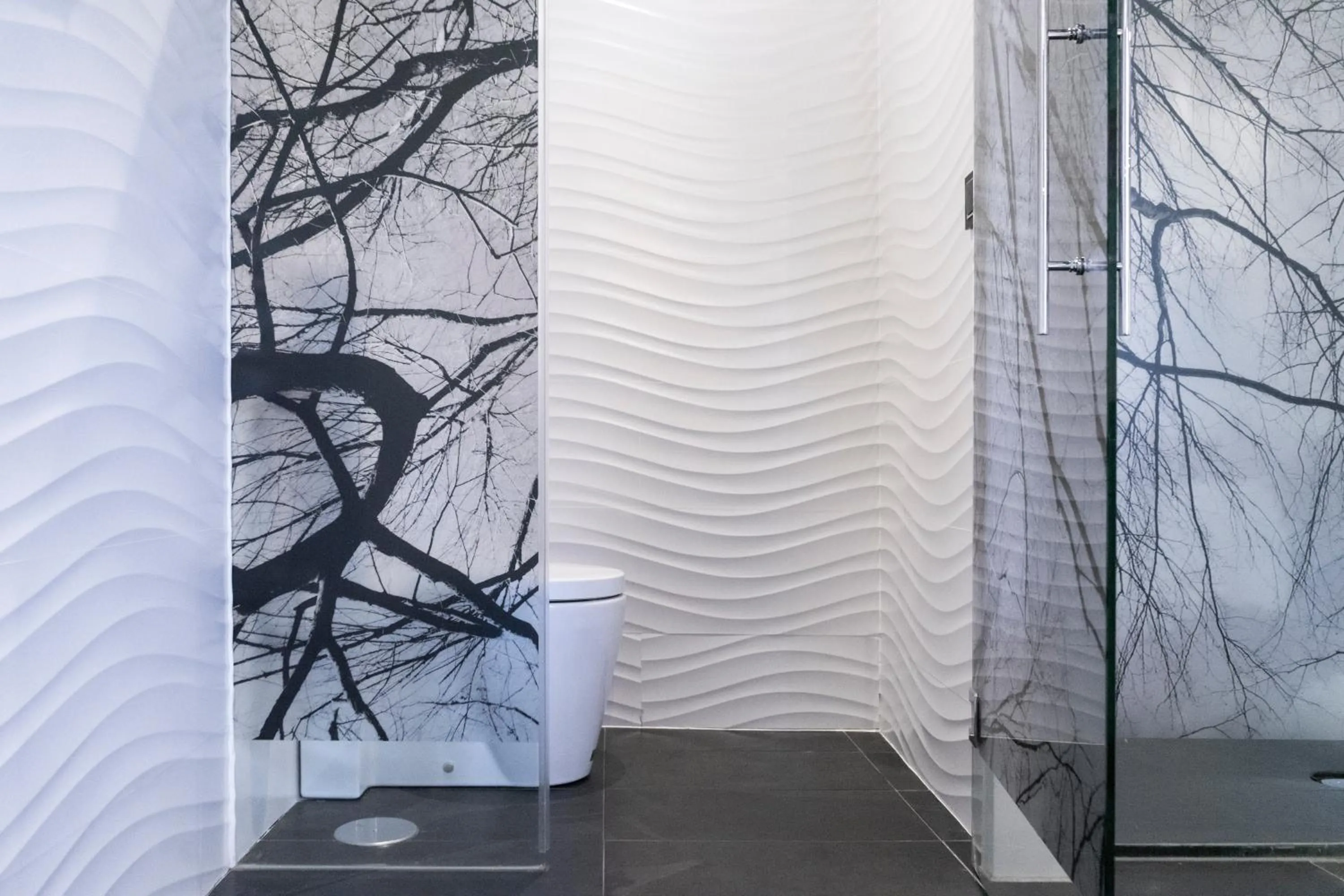 Bathroom in Petit Palace Savoy Alfonso XII