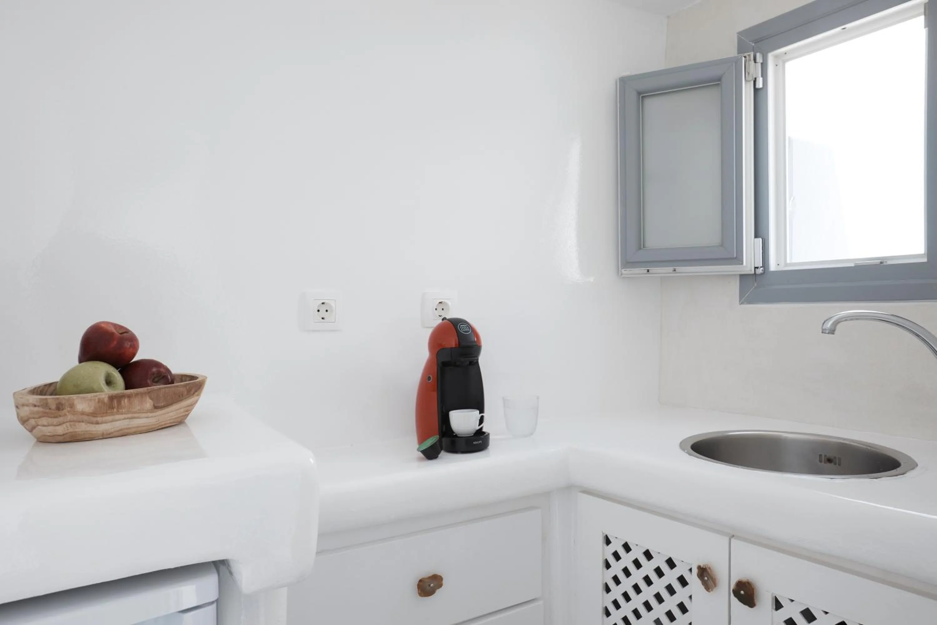 Kitchen or kitchenette in Virginia's Cave Villas