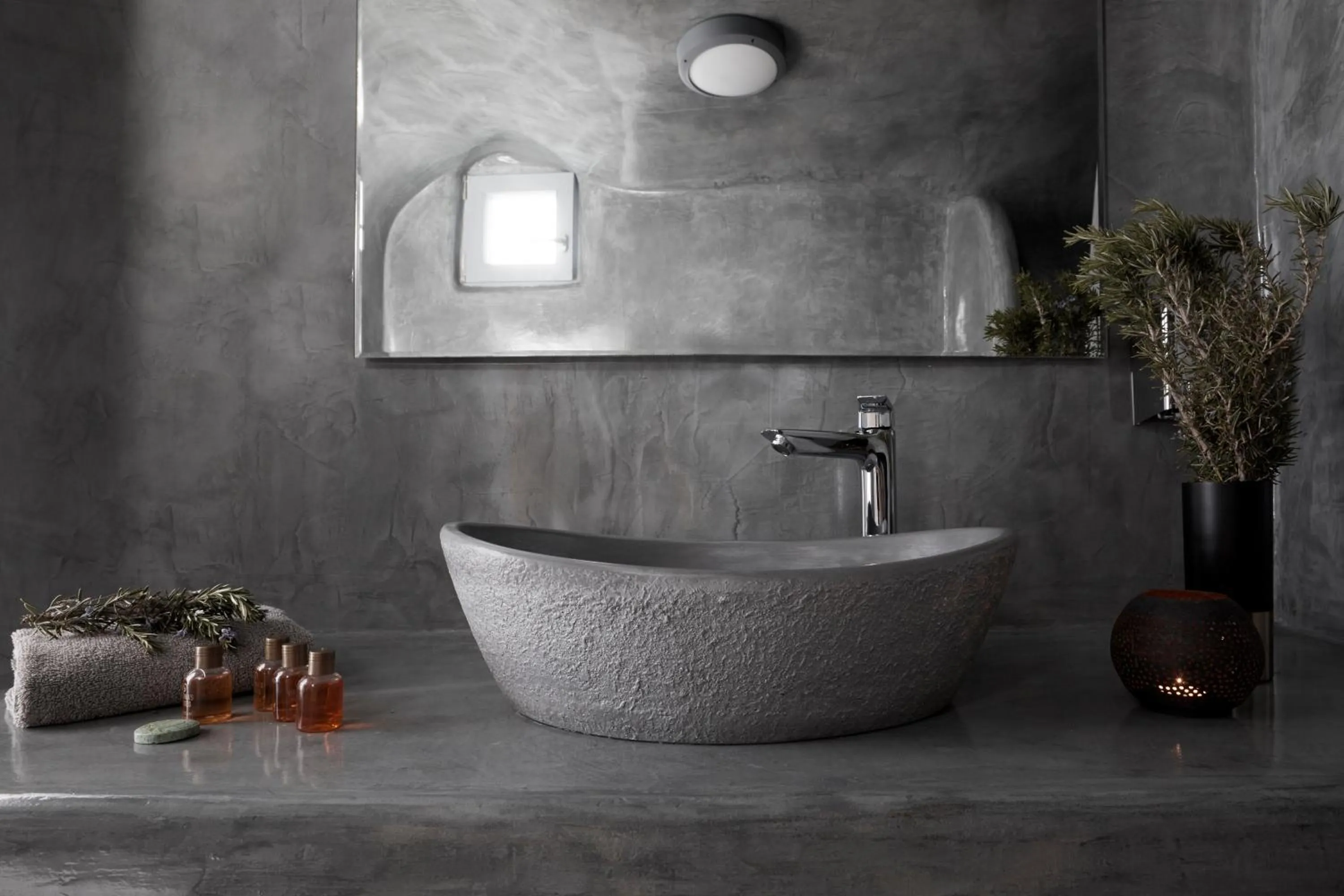 Shower in Virginia's Cave Villas