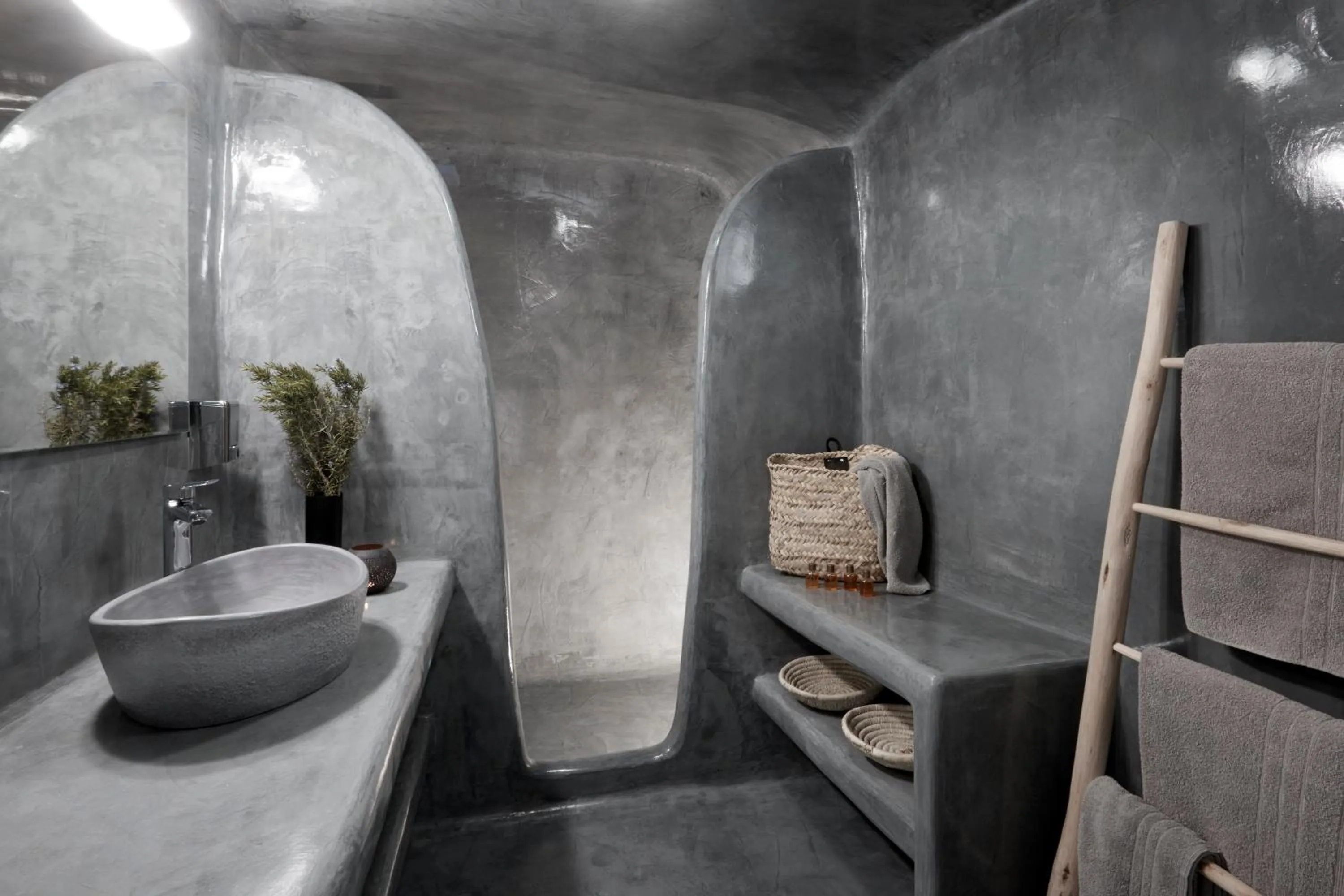 Shower in Virginia's Cave Villas