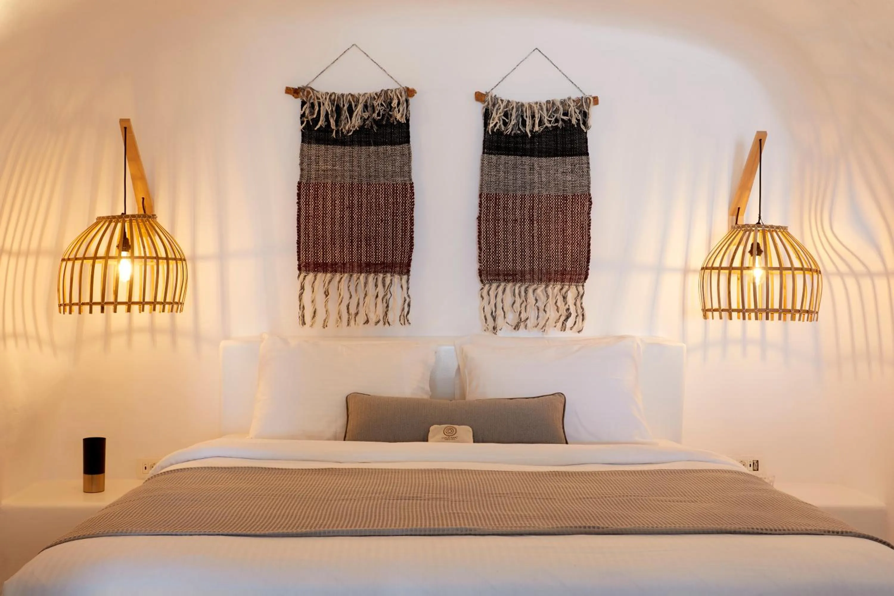 Bedroom, Bed in Virginia's Cave Villas