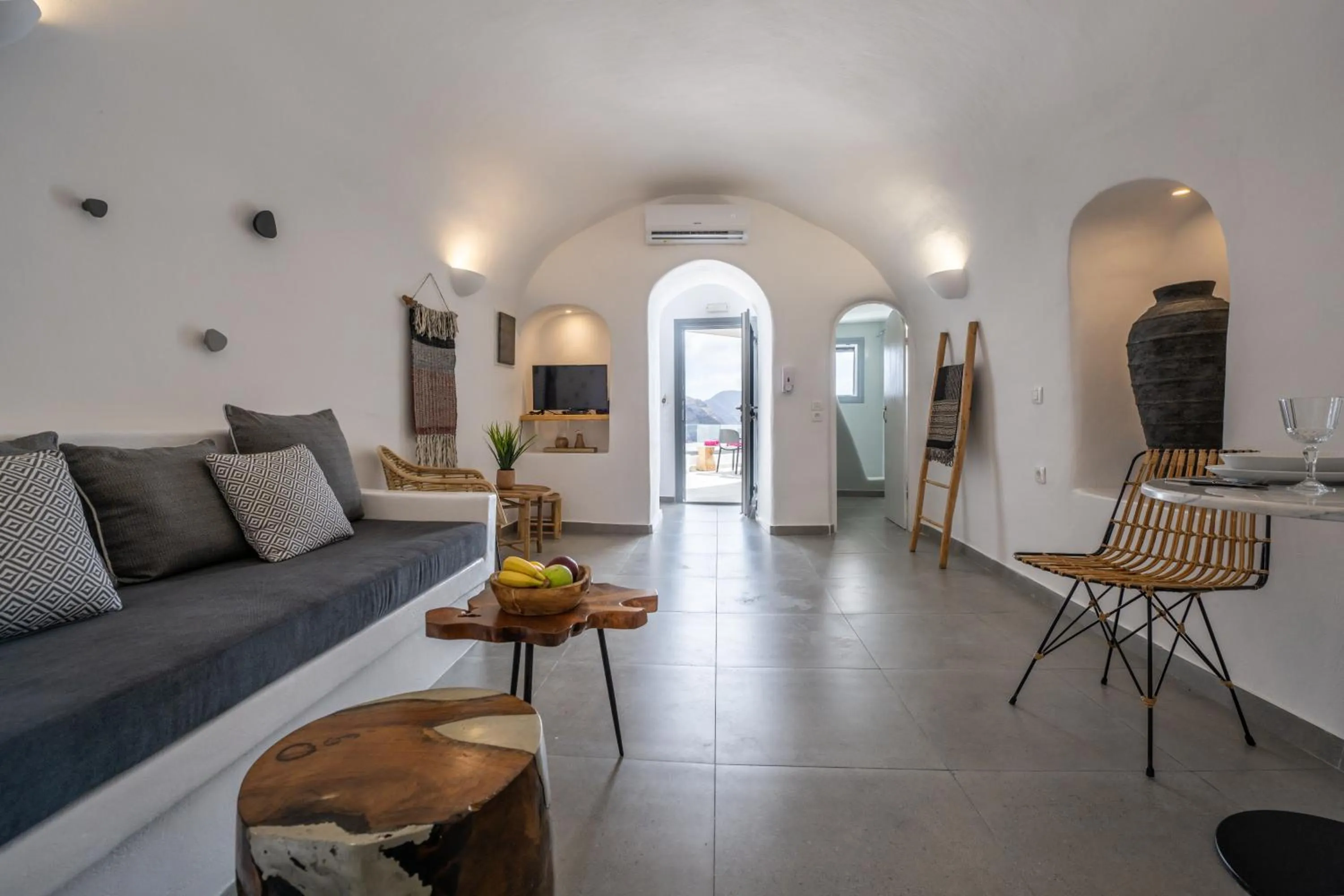 Virginia's Cave Villas