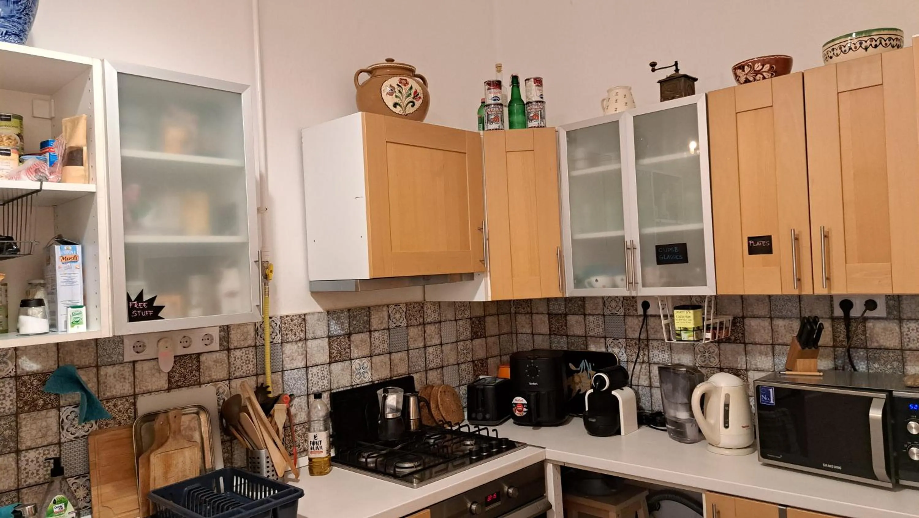Communal kitchen in Gaia Astoria