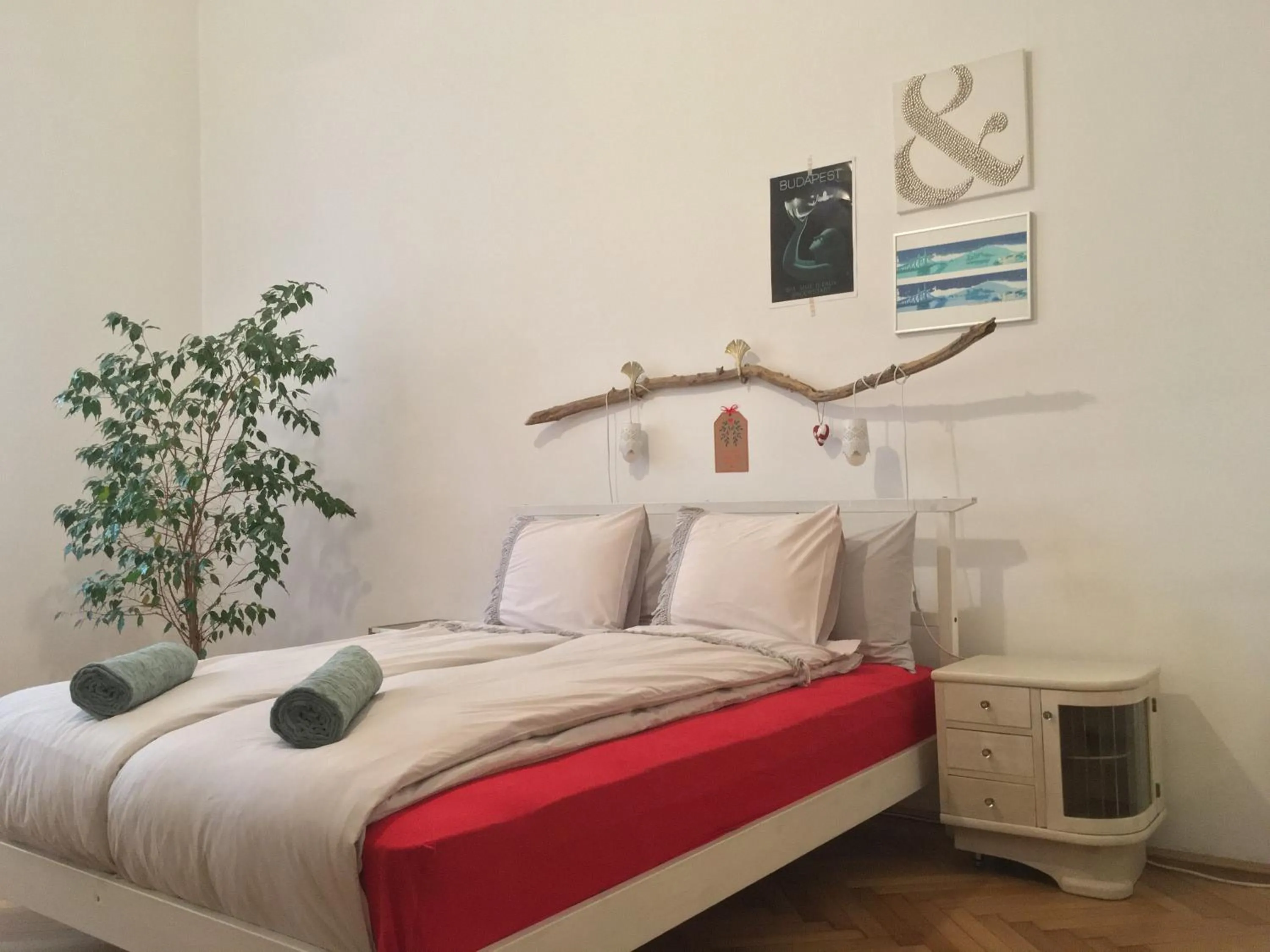 Bed in Gaia Astoria
