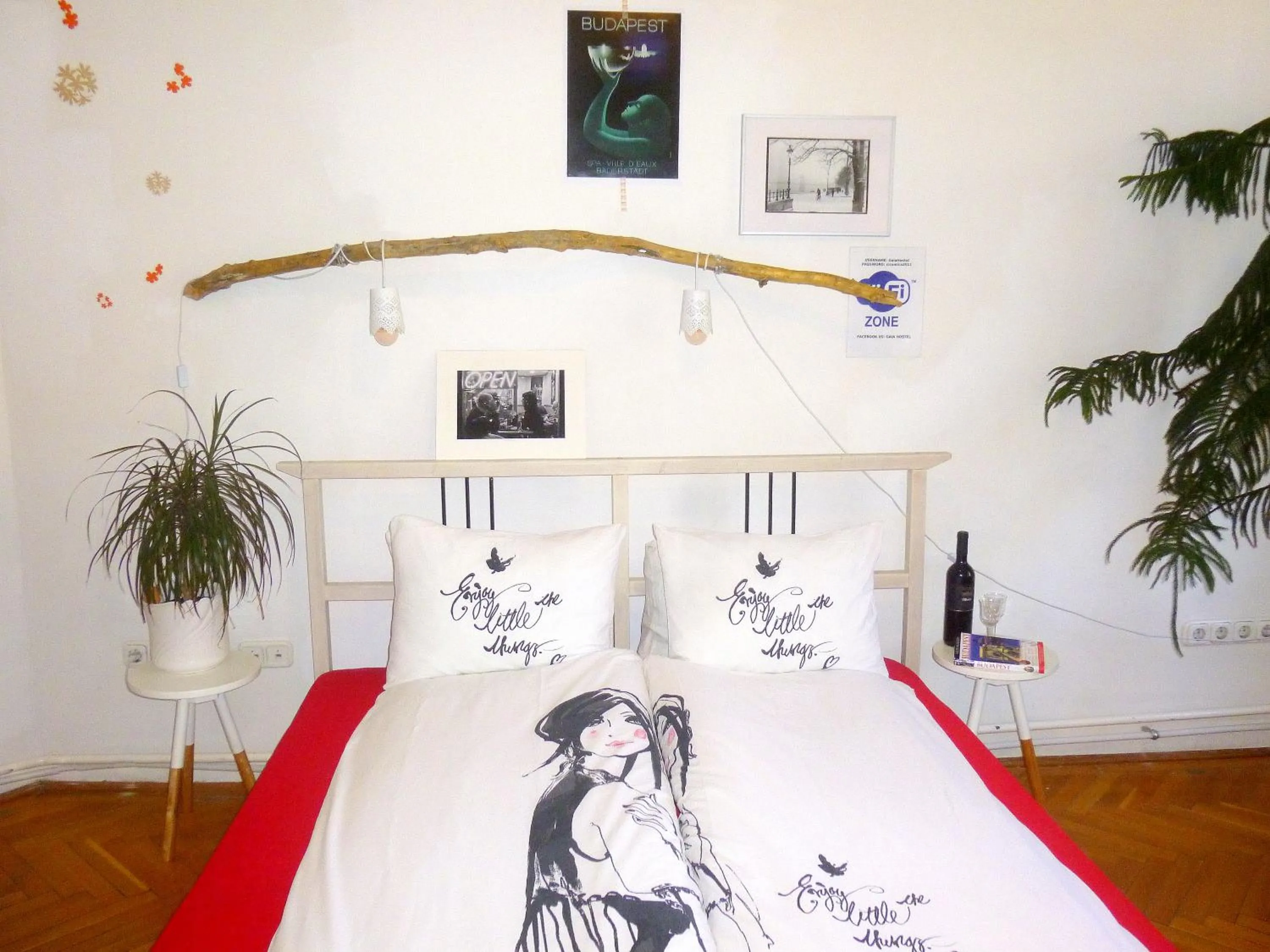 Bed in Gaia Astoria