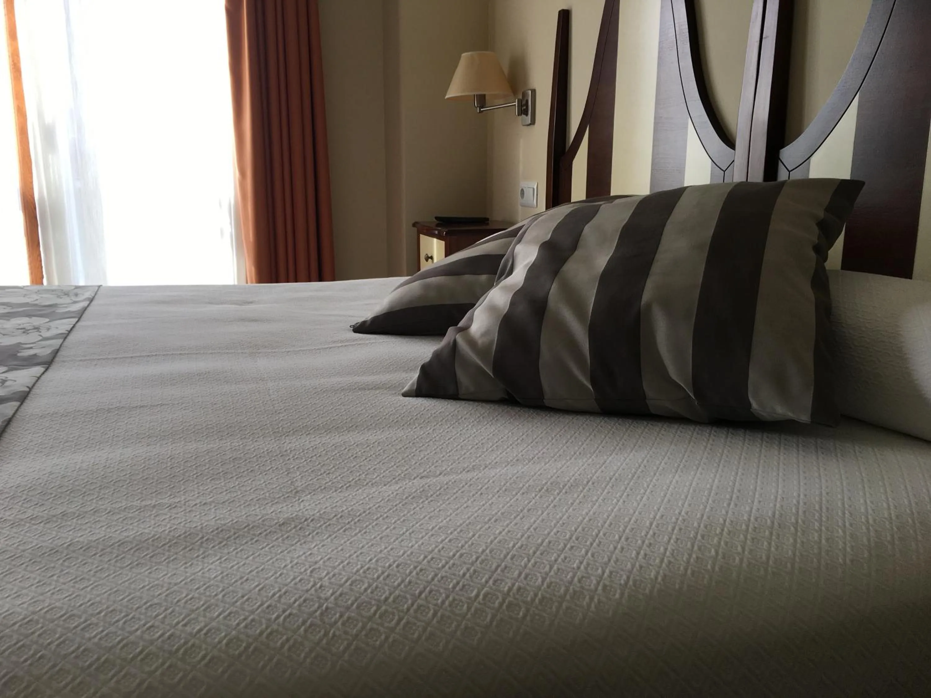 Bedroom, Bed in Hotel Valle de Cabezón