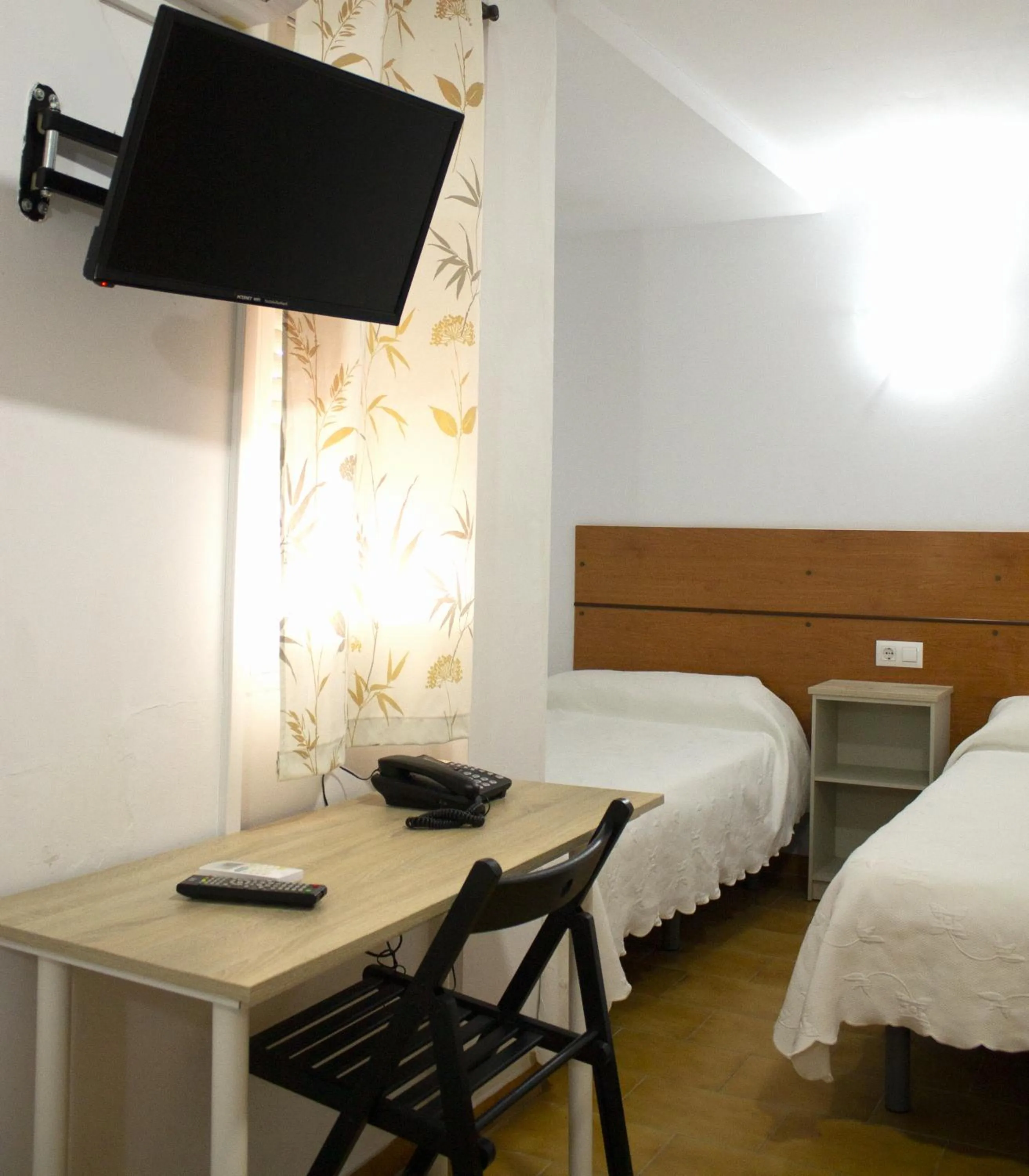 Bathroom, Bed in Hostal Villa