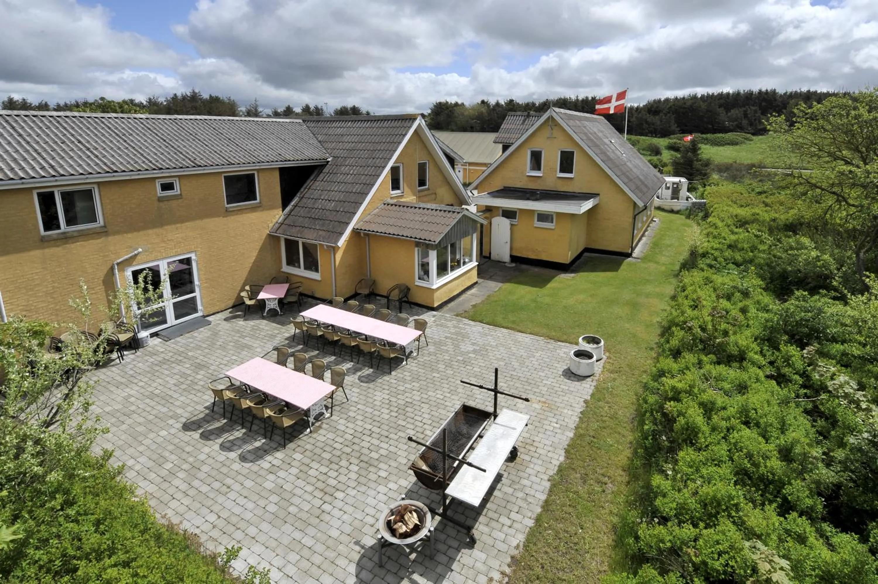 Garden in Hotel Kirkedal B&B