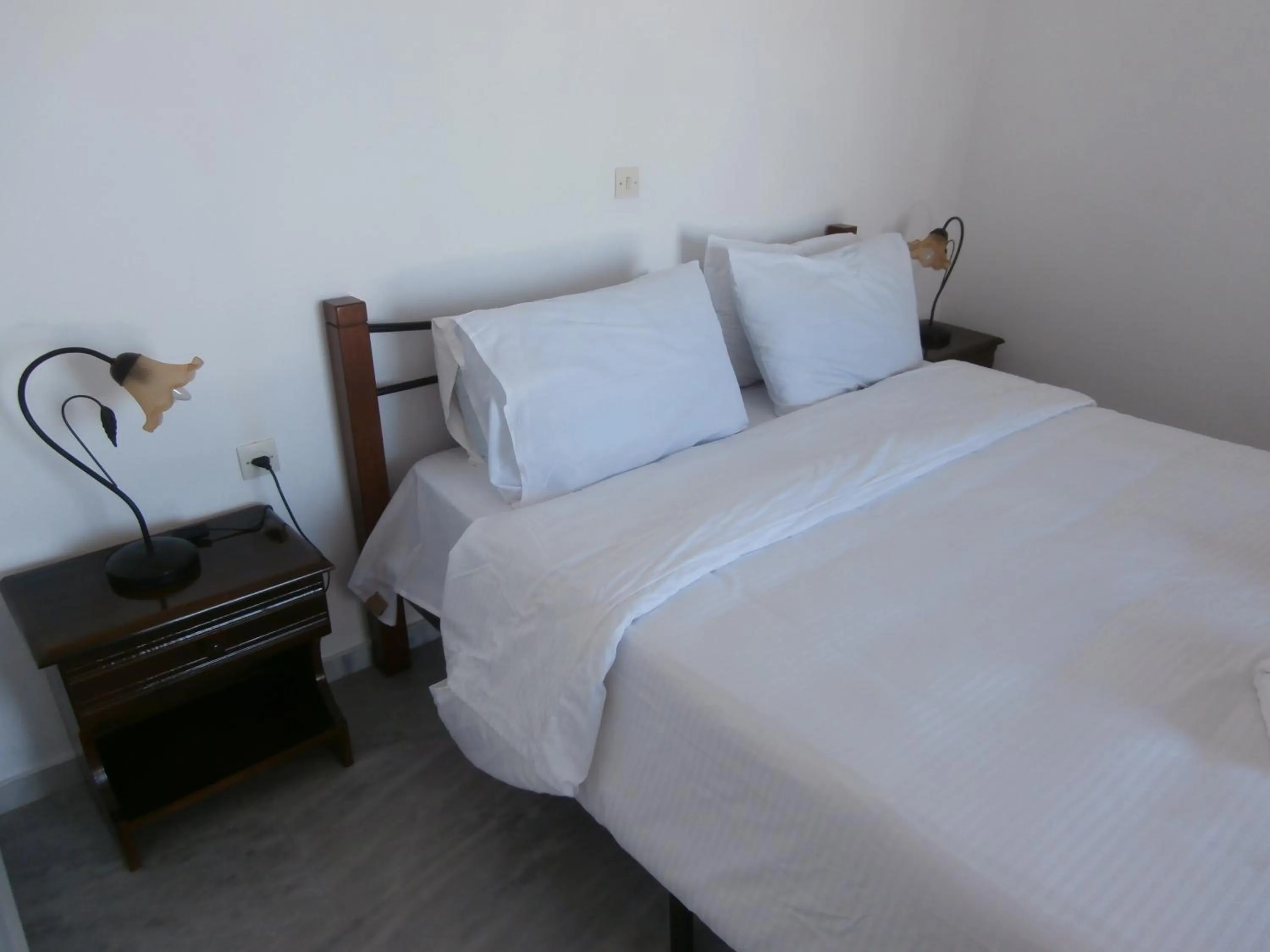 Spring, Bed in Kionia Galini Bangalows