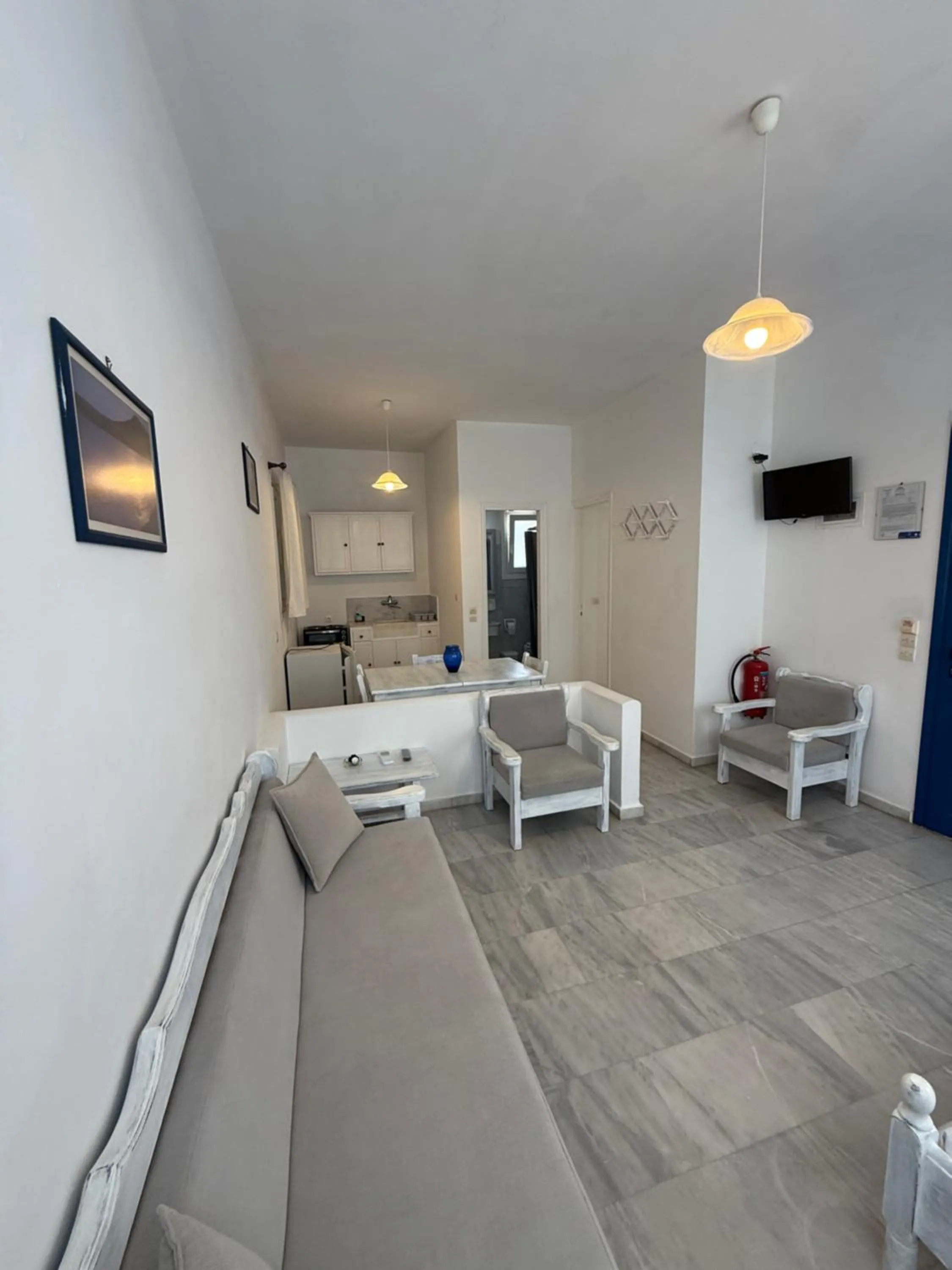 TV and multimedia in Kionia Galini Bangalows