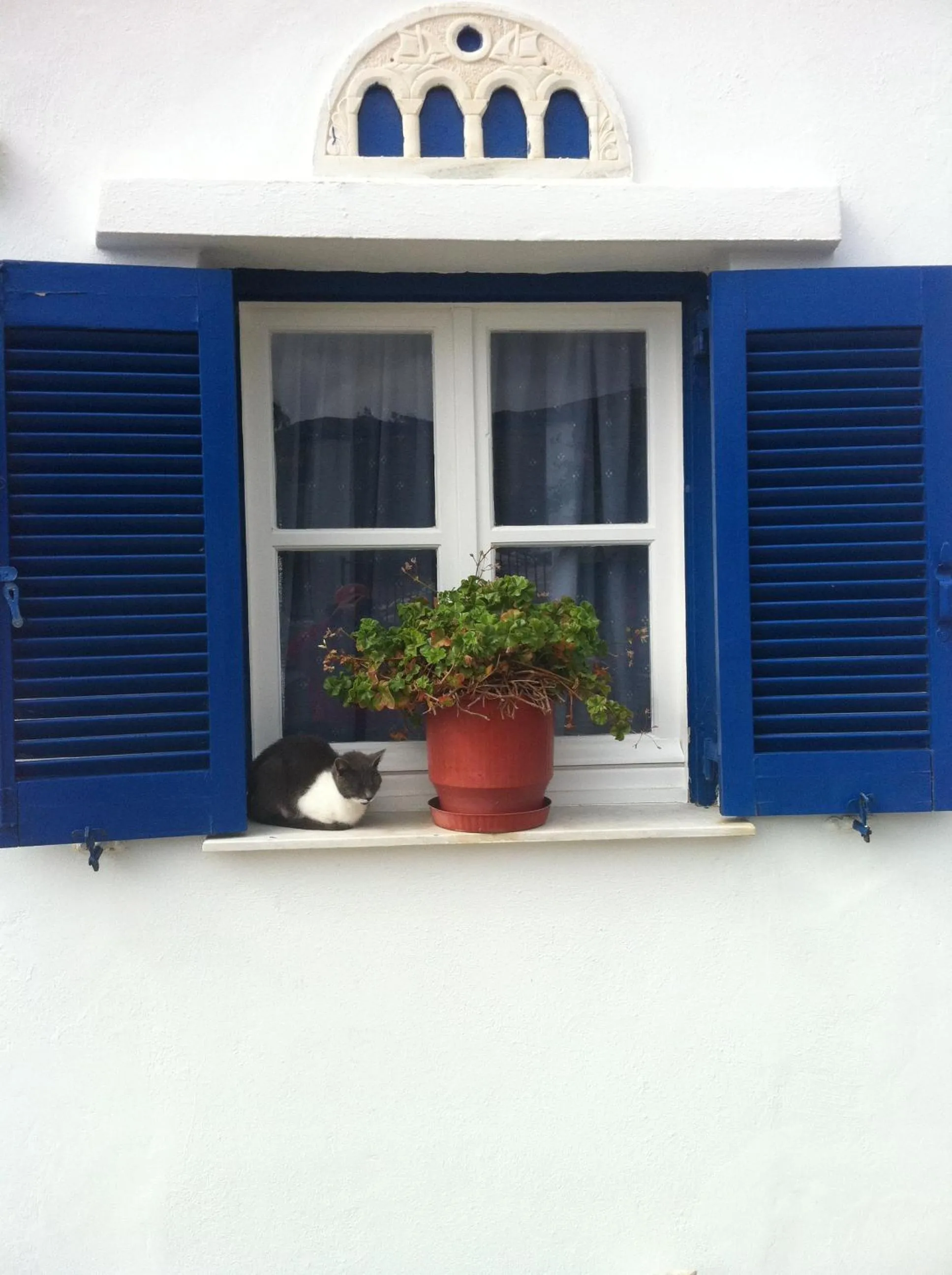 Decorative detail in Kionia Galini Bangalows