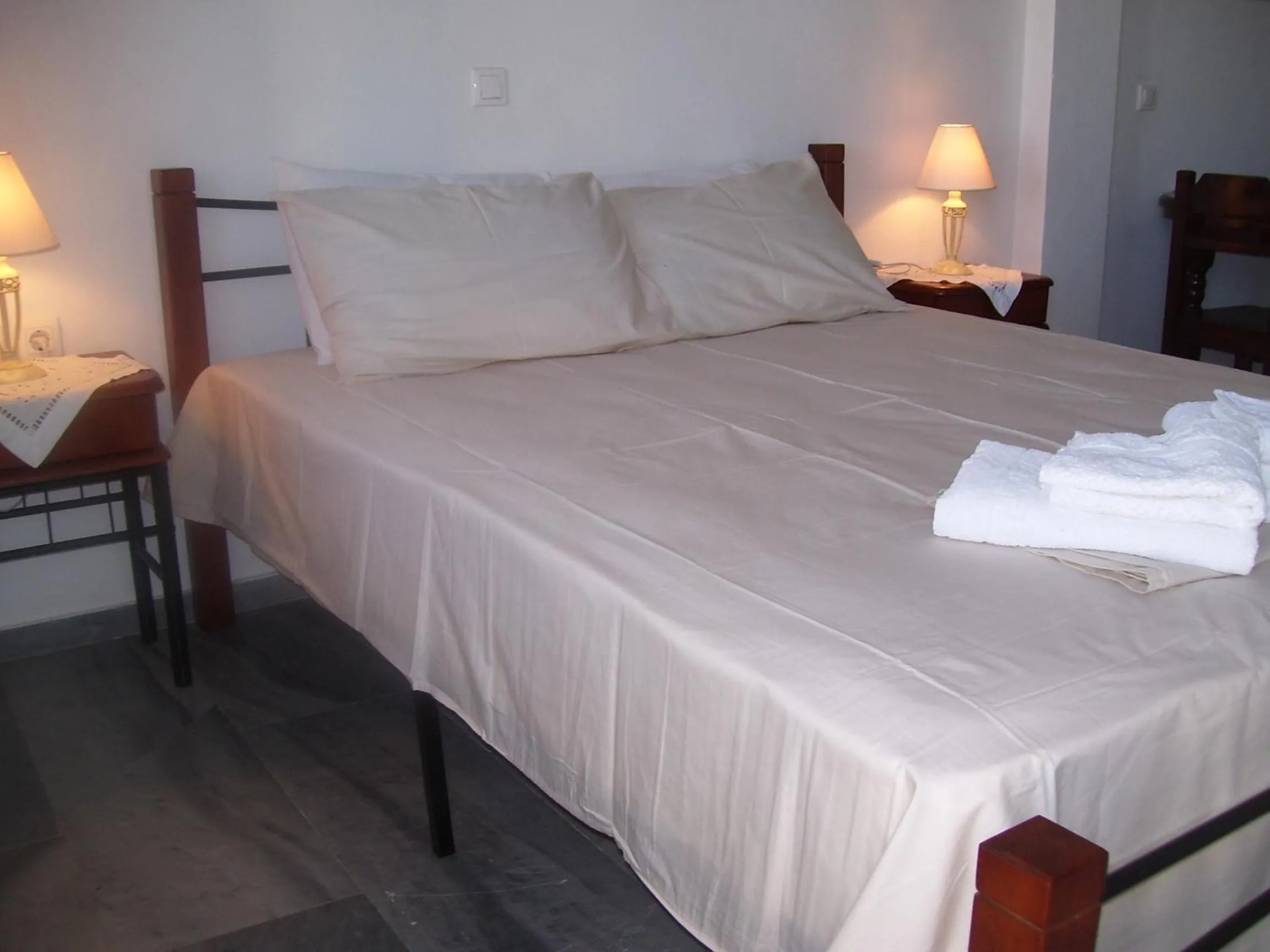 Bed in Kionia Galini Bangalows