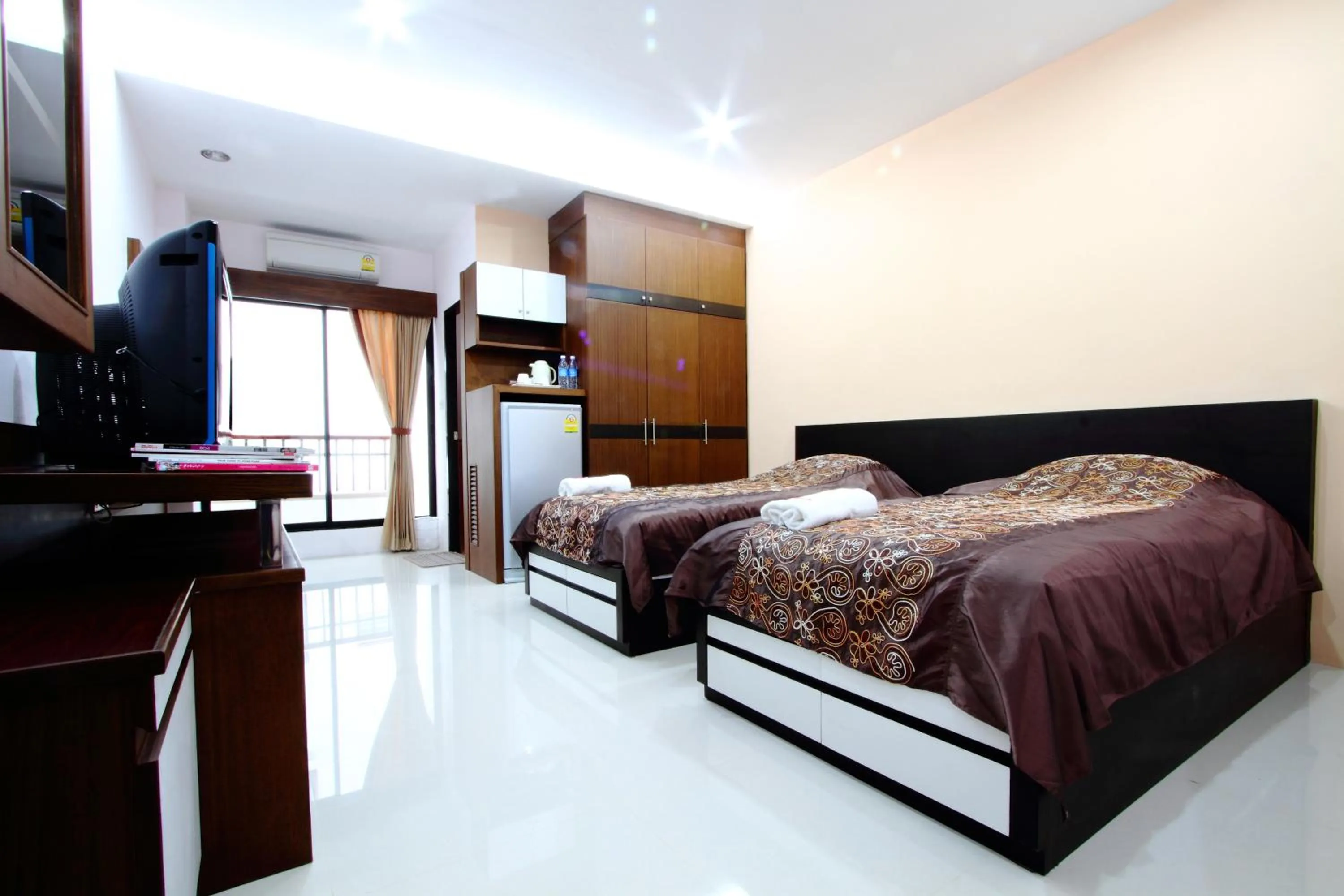 Bed in Pattara Place