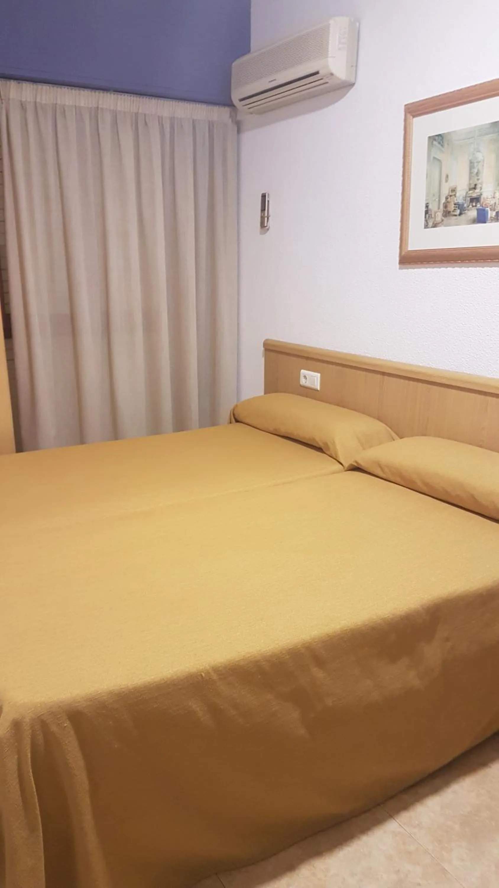 Bed in Hostal El Altet