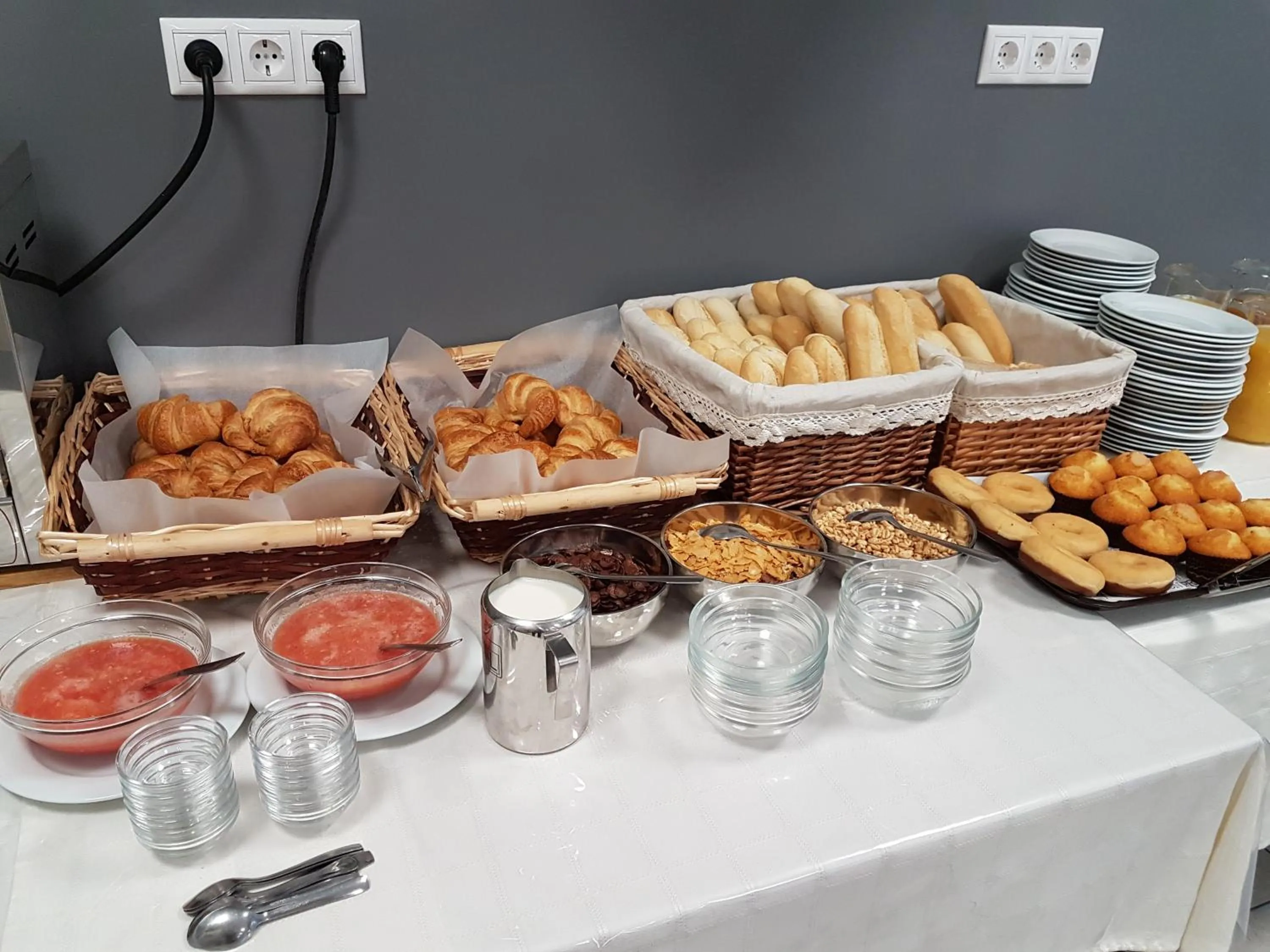 Food in Hostal El Altet