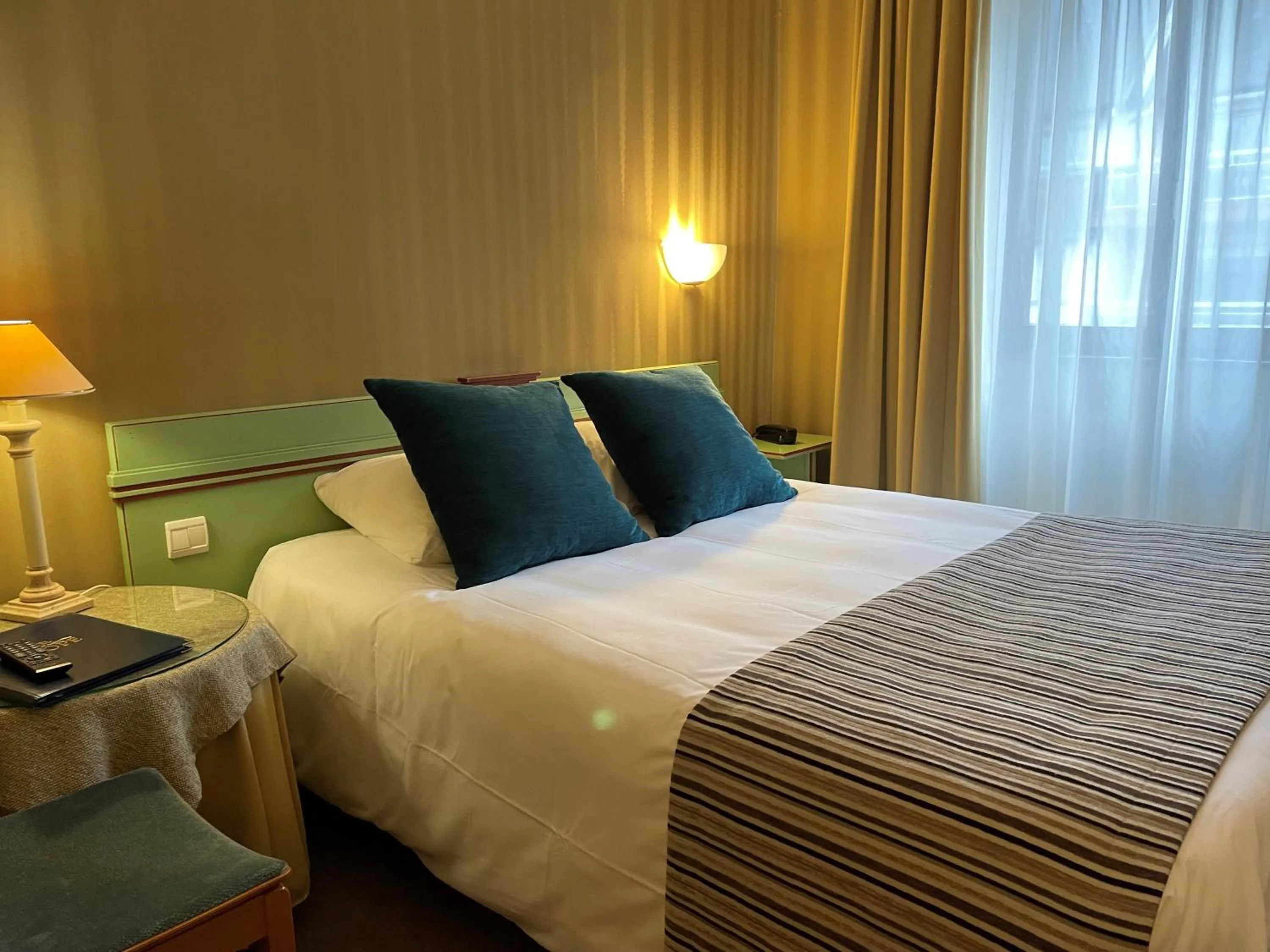 Bed in Hôtel EUROPE