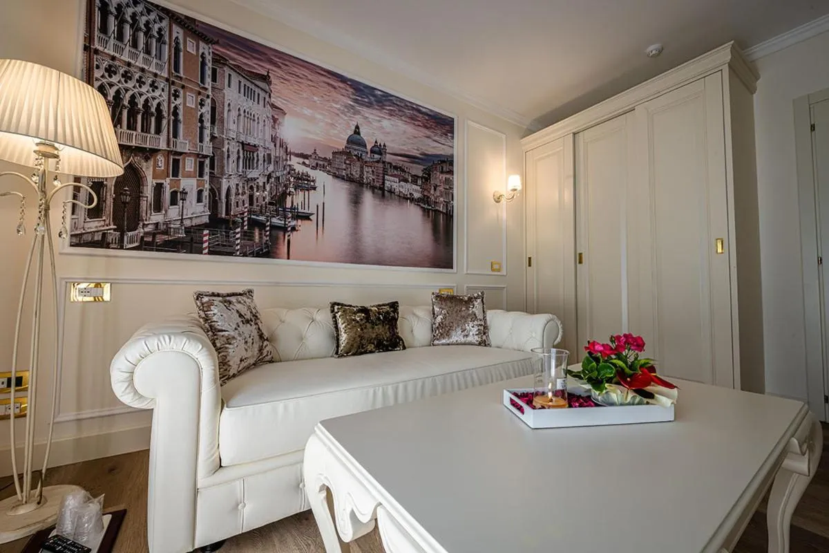 Living room in Hotel Ca' D'Oro Tre Stelle Superior Adults only