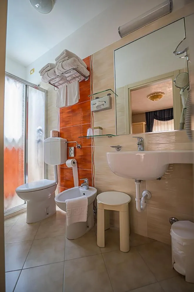 Bathroom in Hotel Ca' D'Oro Tre Stelle Superior Adults only