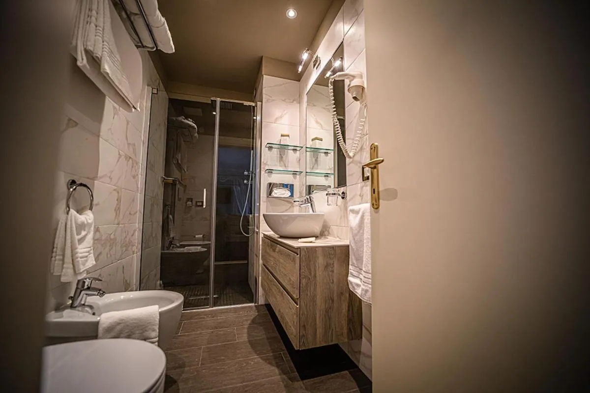 Bathroom in Hotel Ca' D'Oro Tre Stelle Superior Adults only