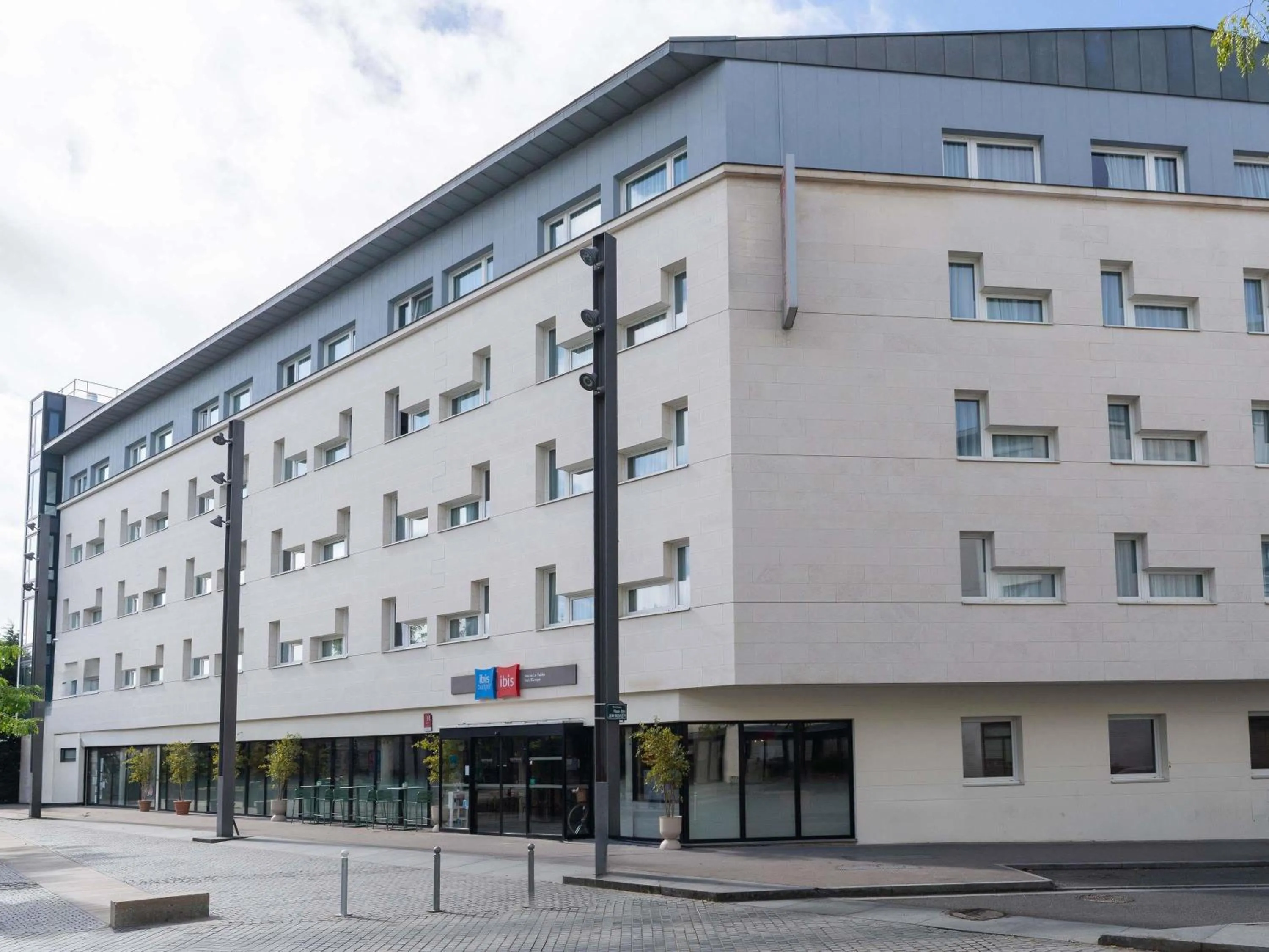 Property building in ibis Marne La Vallée Val d'Europe