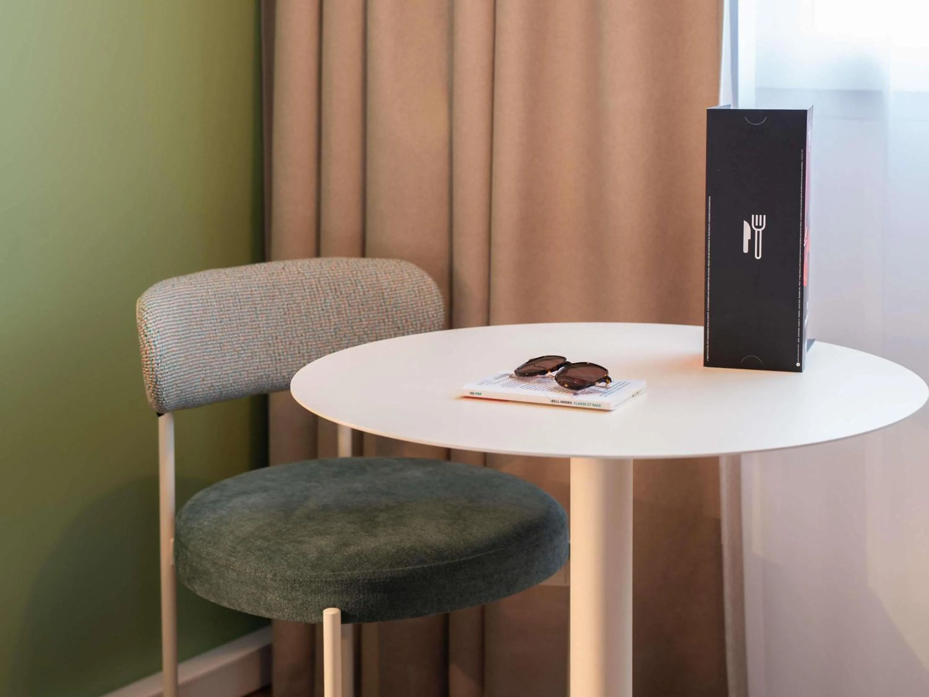 Bedroom in ibis Marne La Vallée Val d'Europe