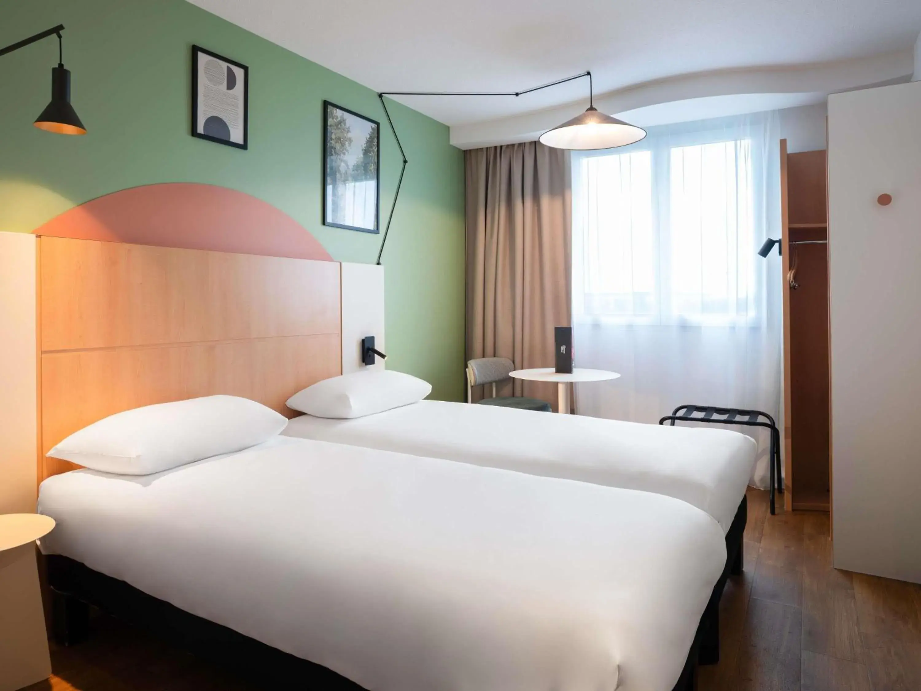 Bedroom, Bed in ibis Marne La Vallée Val d'Europe Bedroom, Bed in ibis Marne La Vallée Val d'Europe