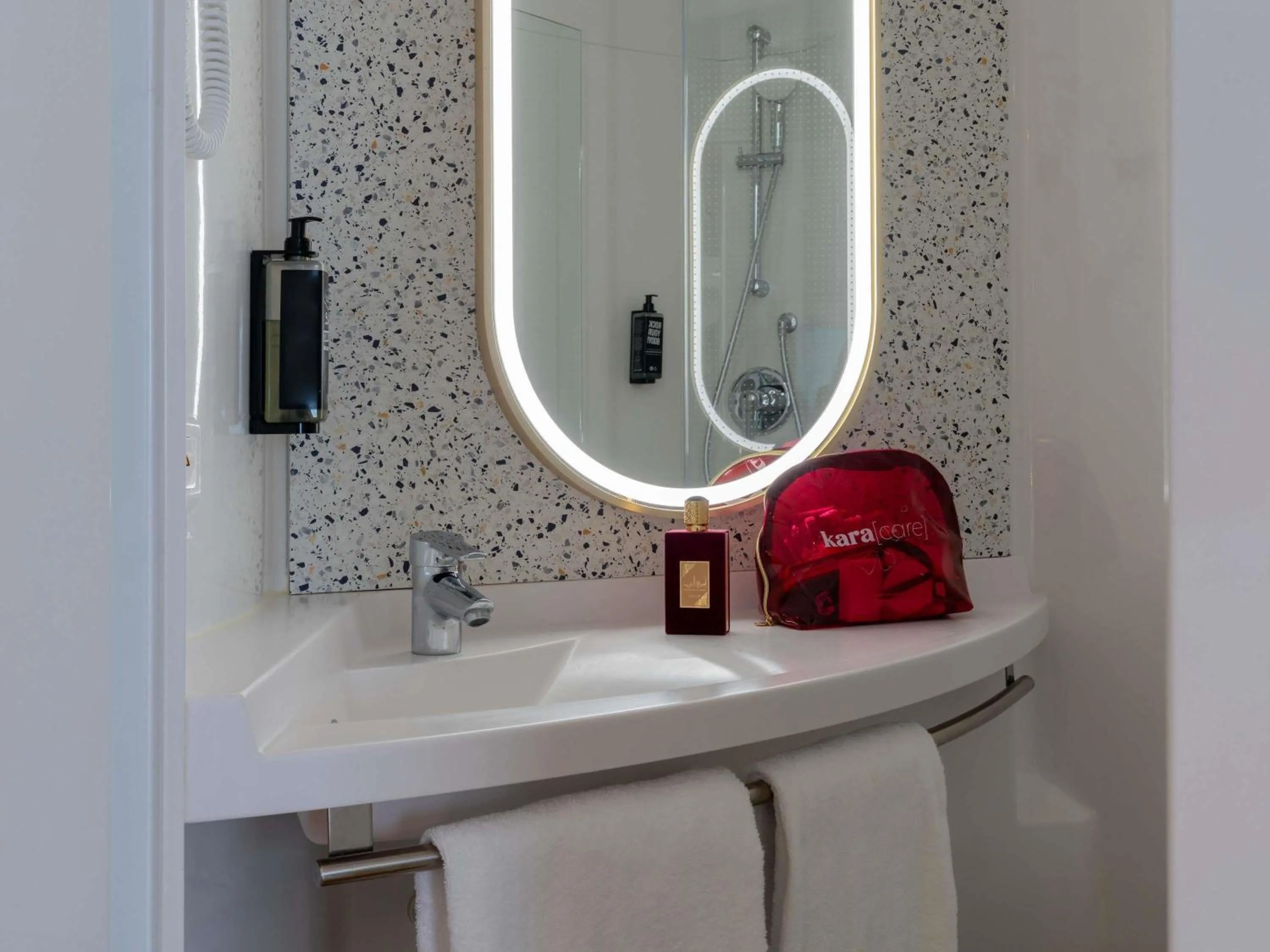 Bedroom in ibis Marne La Vallée Val d'Europe