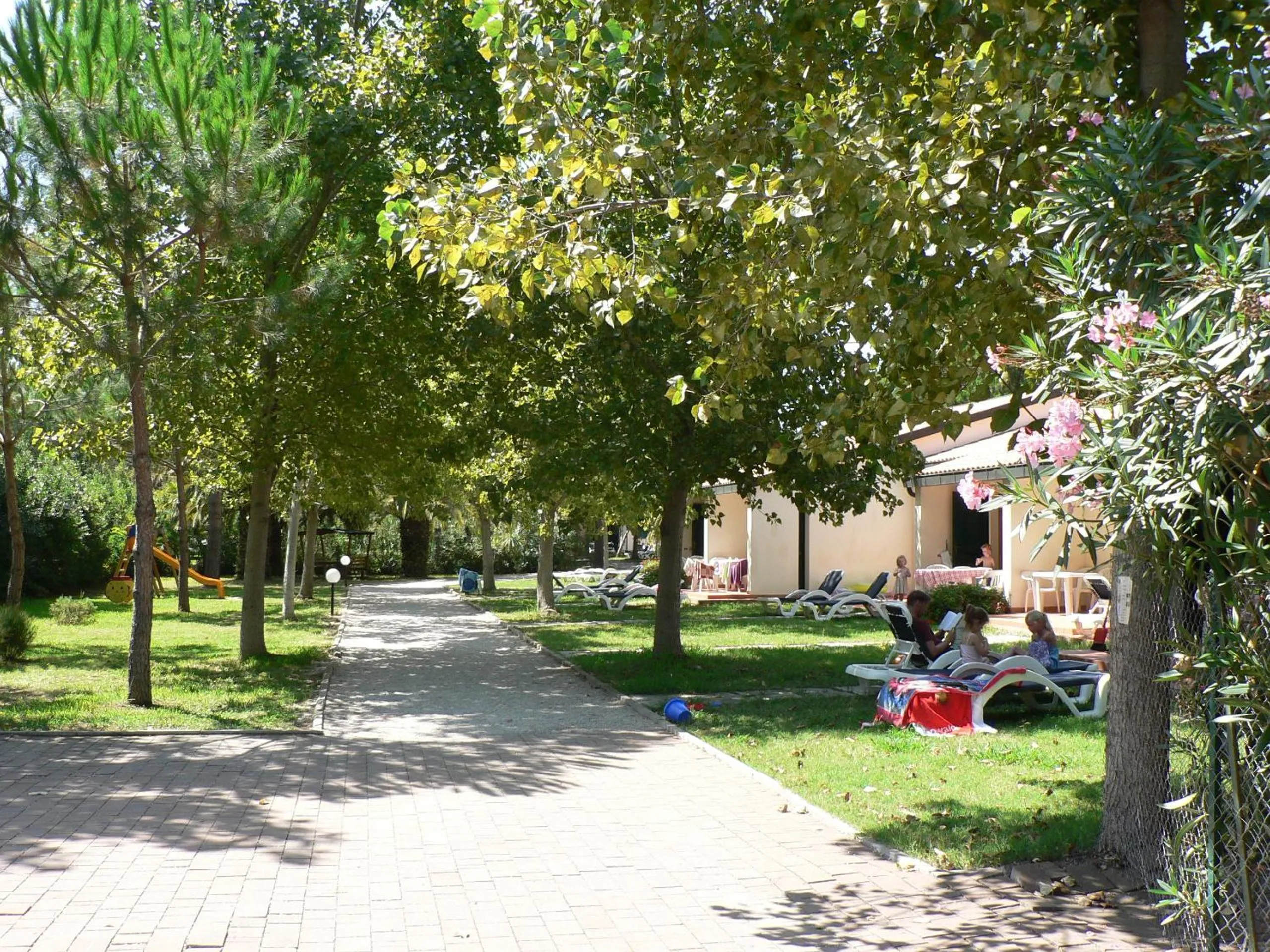 Garden in Ghiacci Vecchi Residence