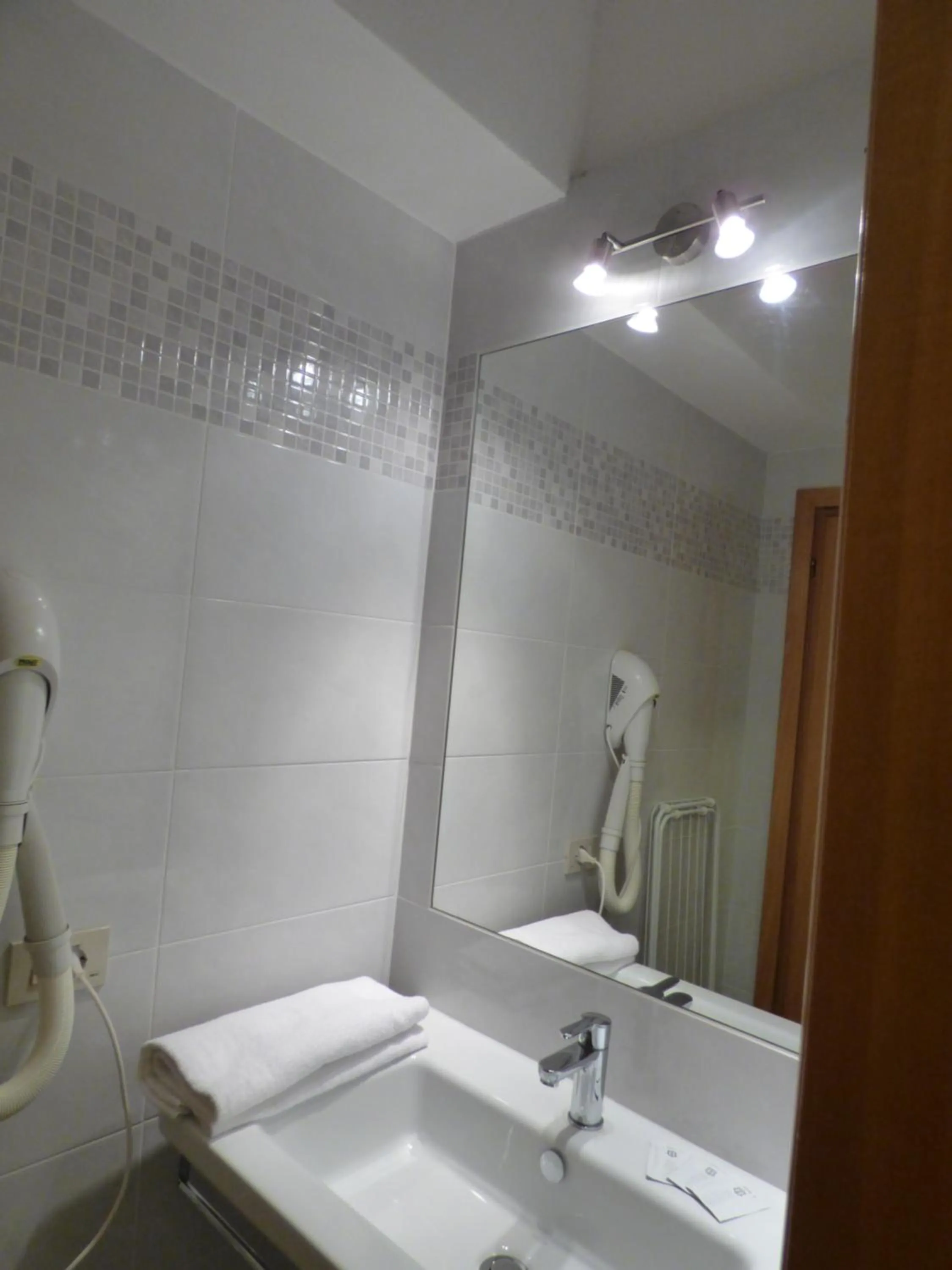 Bathroom in Ghiacci Vecchi Residence