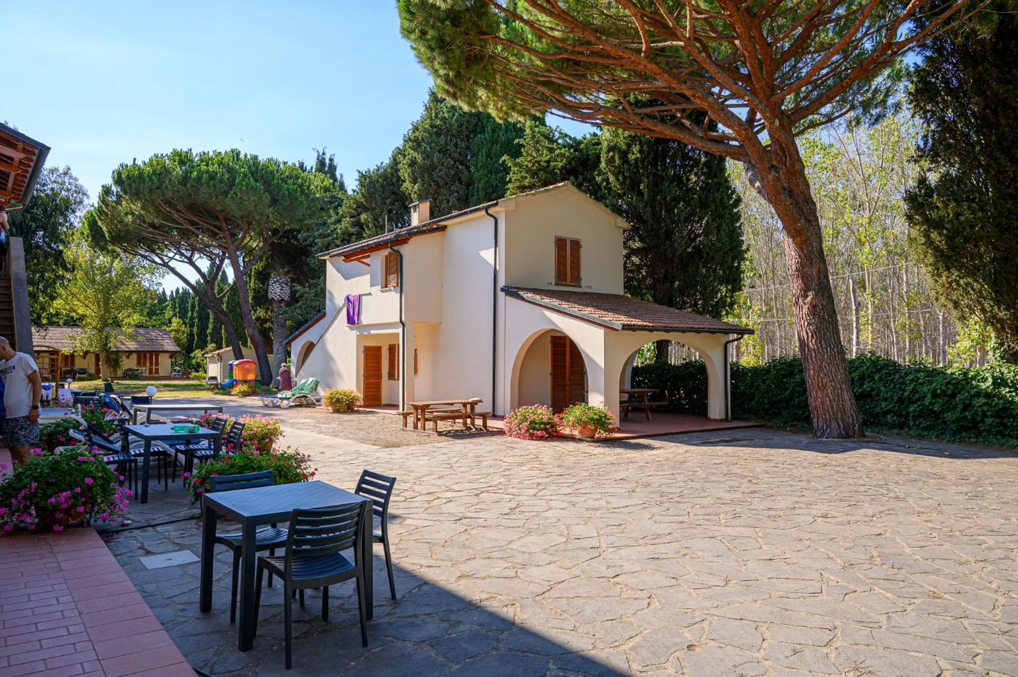 Property building in Ghiacci Vecchi Residence