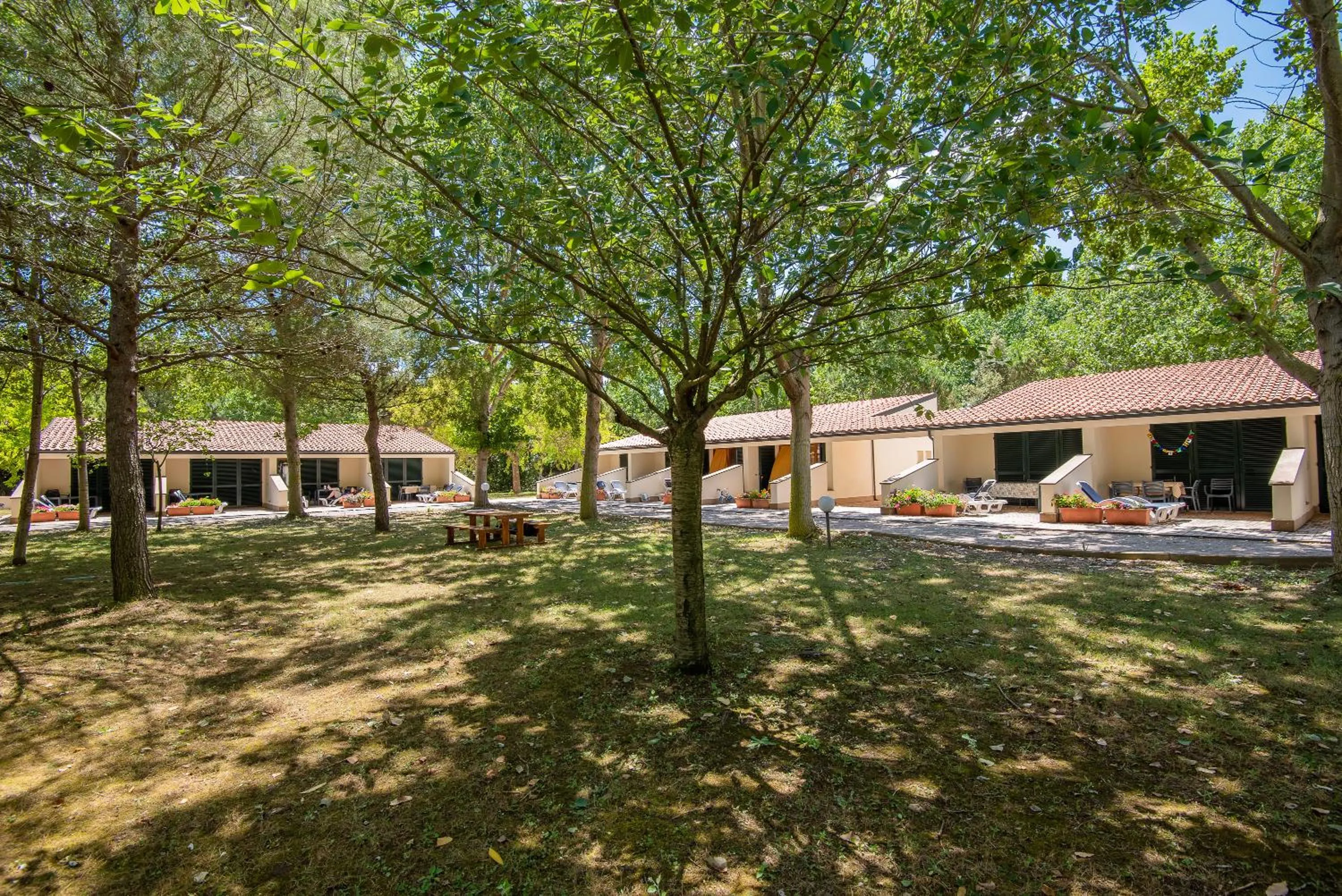 Garden in Ghiacci Vecchi Residence