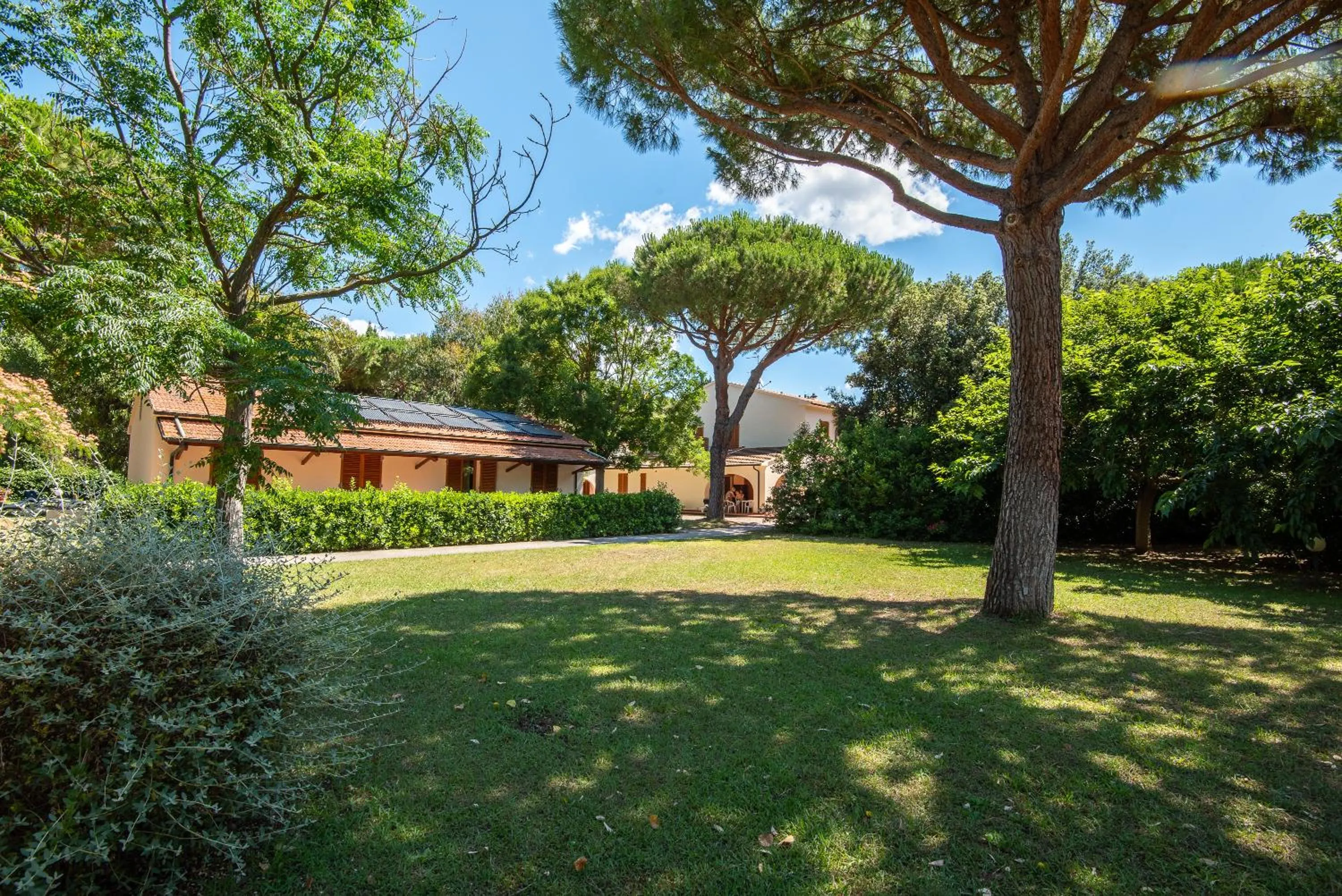 Property building in Ghiacci Vecchi Residence