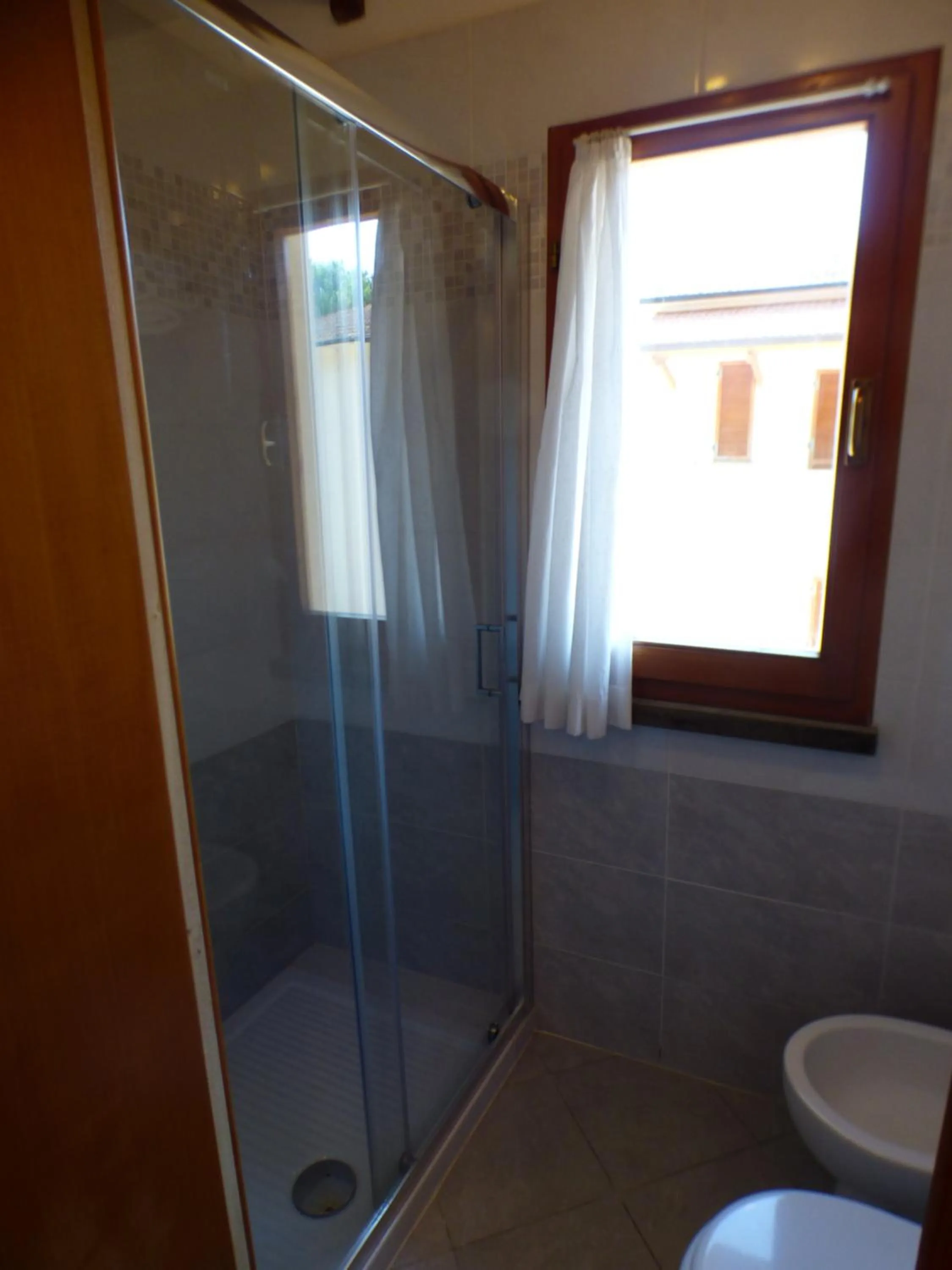 Shower in Ghiacci Vecchi Residence