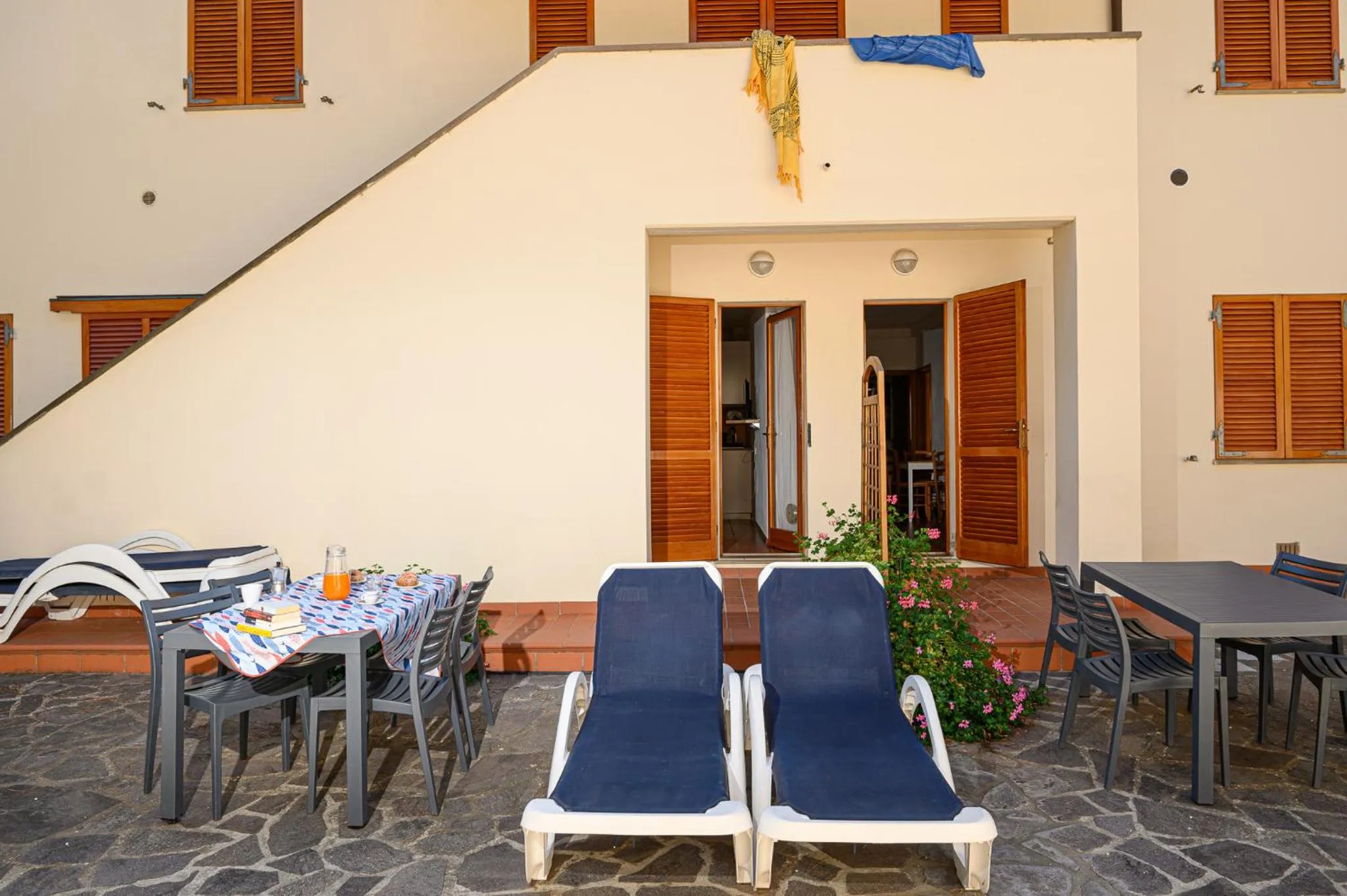 Property building in Ghiacci Vecchi Residence