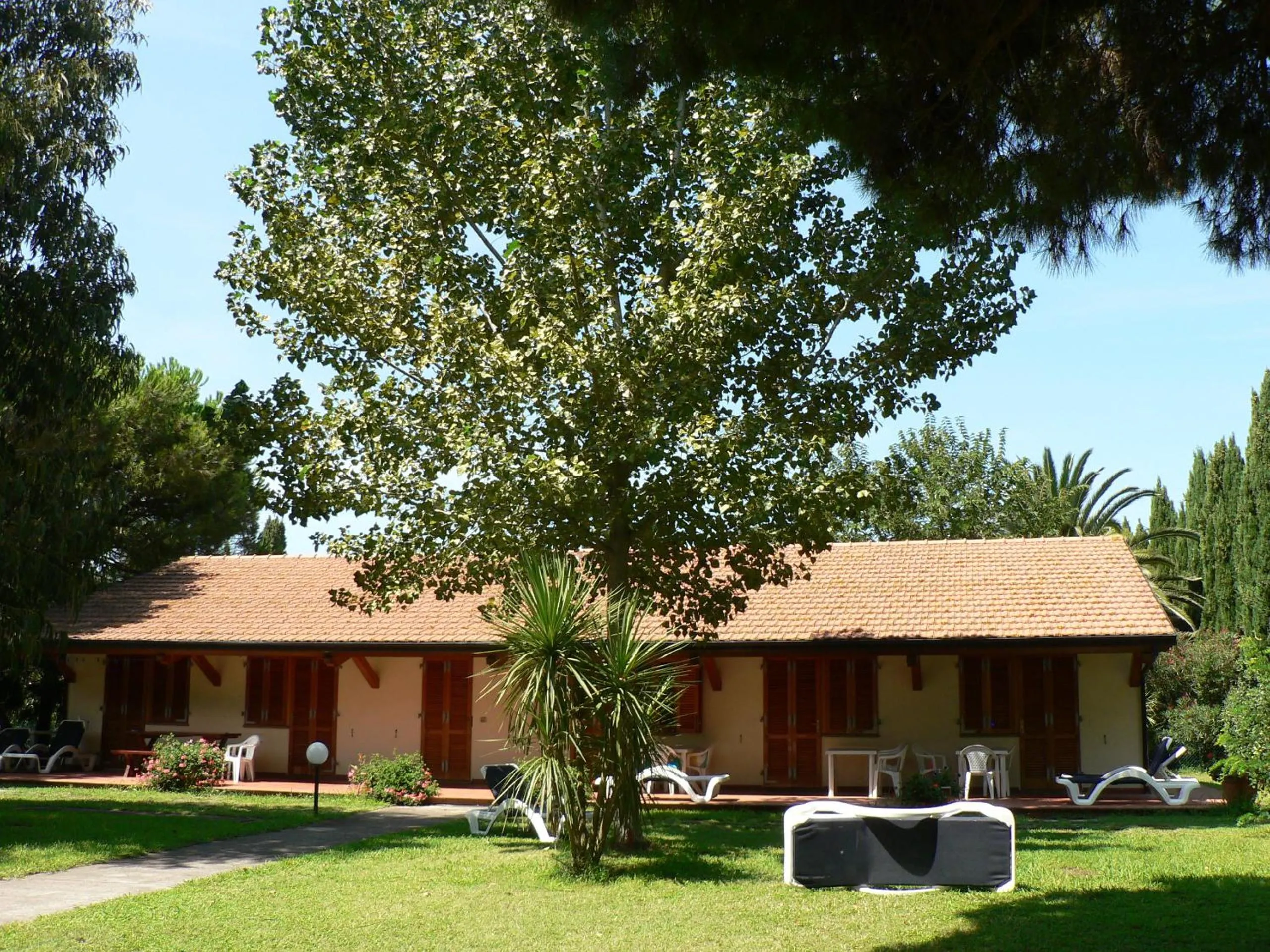 Facade/entrance in Ghiacci Vecchi Residence