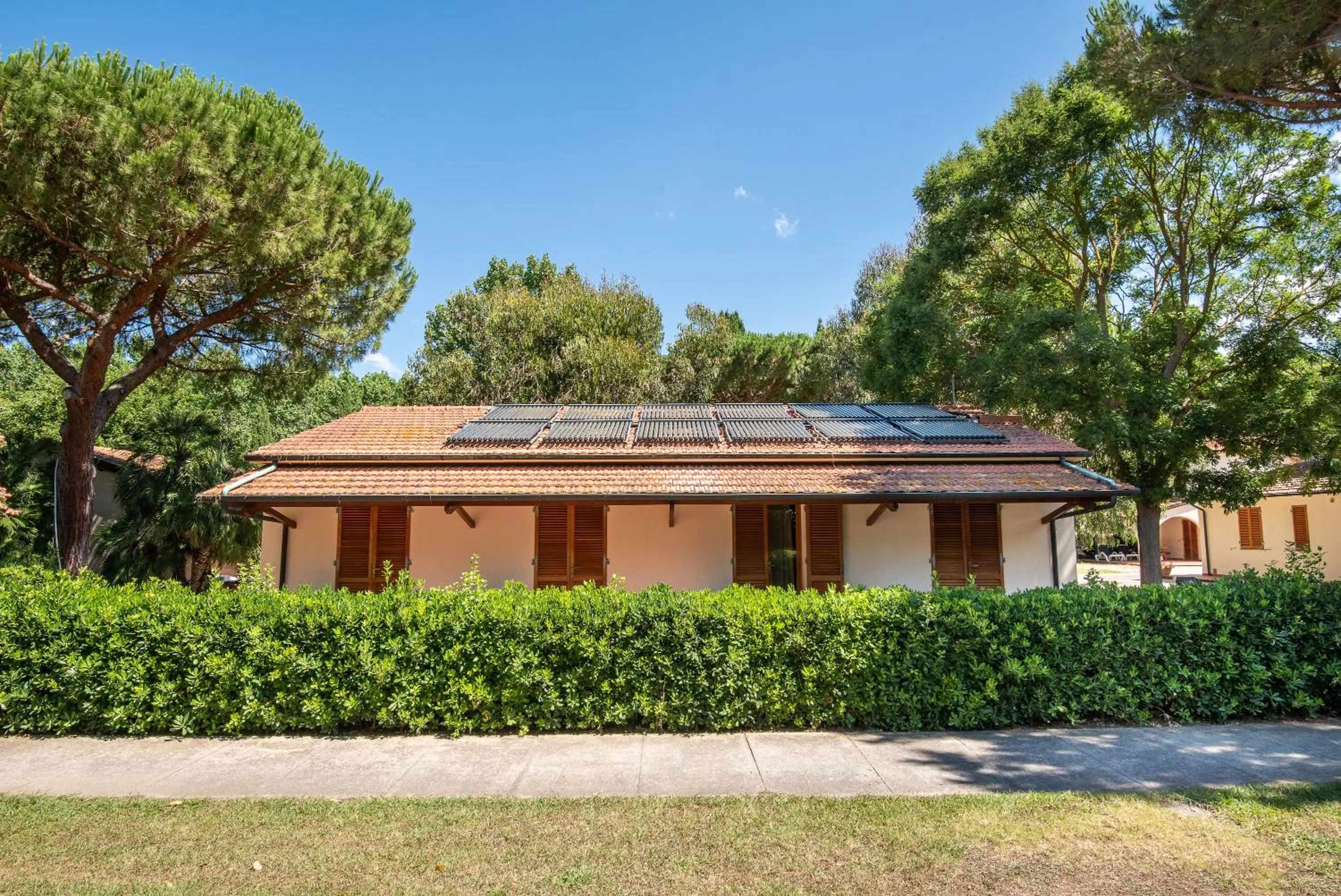 Property building in Ghiacci Vecchi Residence