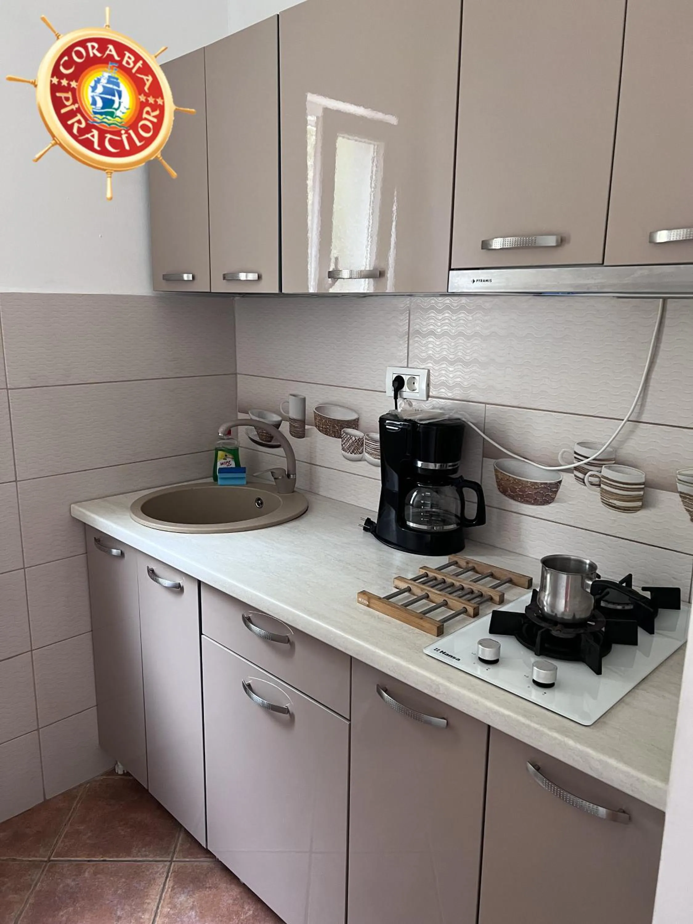 Kitchen or kitchenette in Club de Vacanta Corabia Piratilor - Family Resort Mamaia Nord