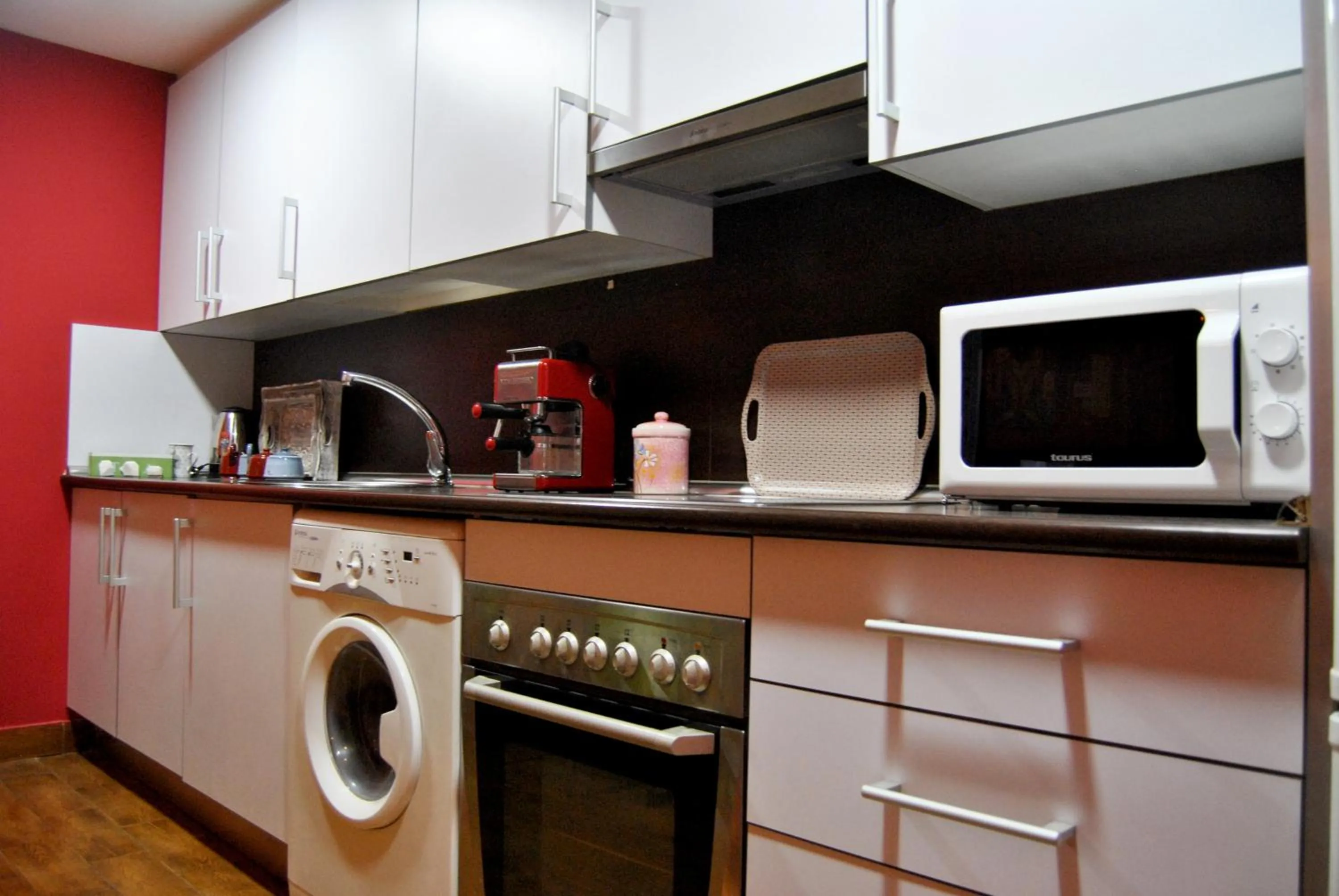 Kitchen or kitchenette in Apartahotel Rural CollaRubio Luxury