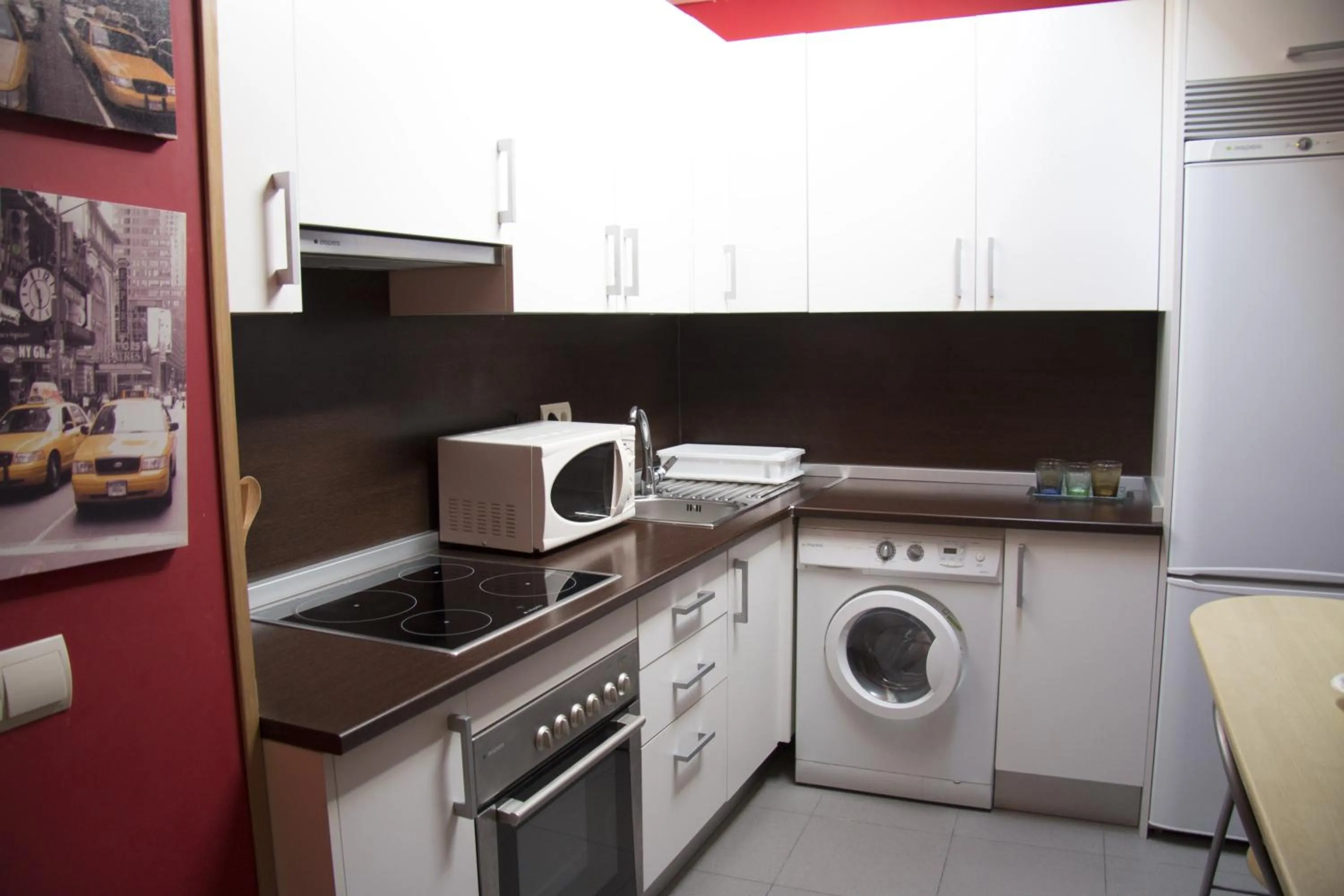 Kitchen or kitchenette in Apartahotel Rural CollaRubio Luxury