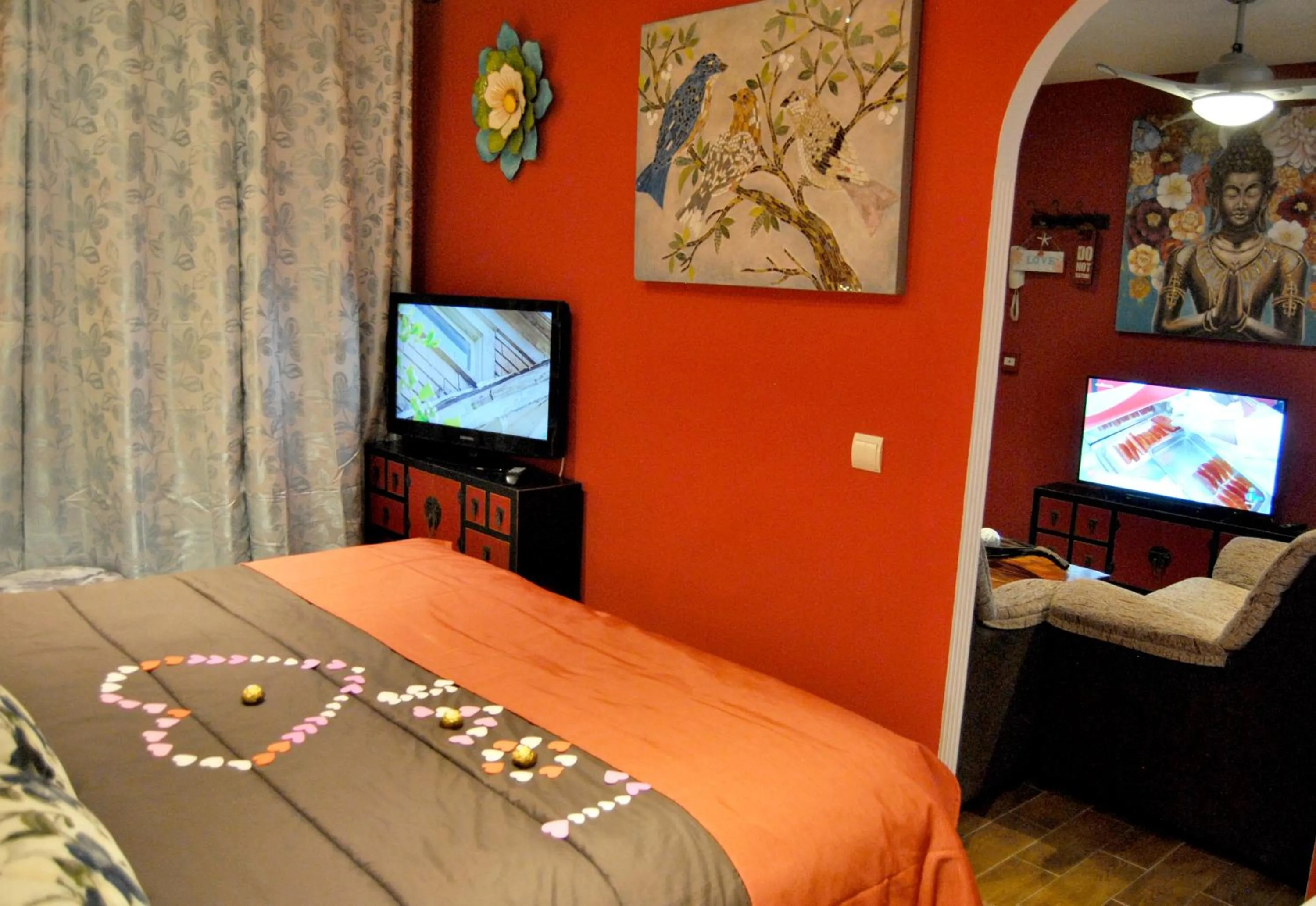TV and multimedia, Bed in Apartahotel Rural CollaRubio Luxury