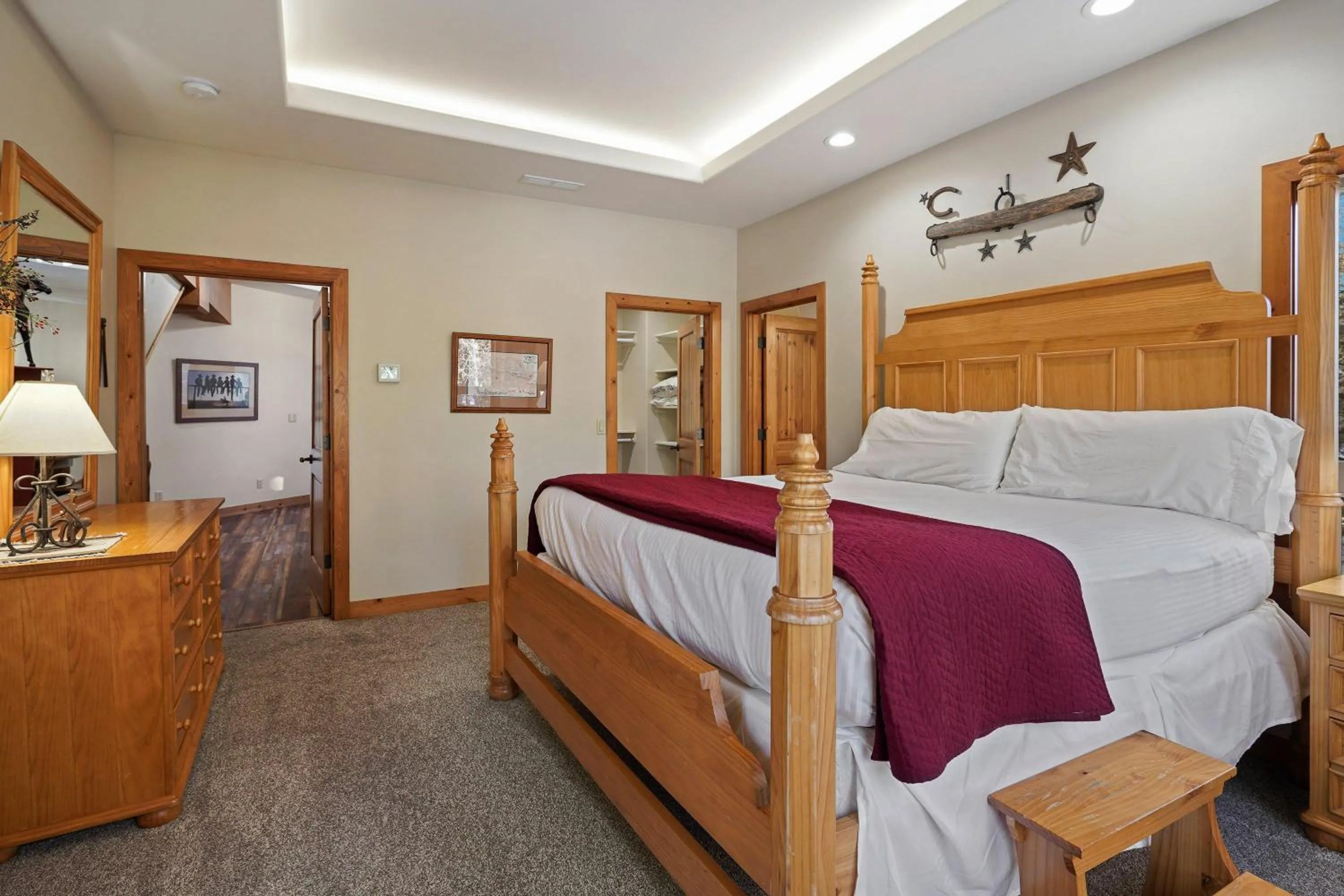 Bed in 11 Vine Maple