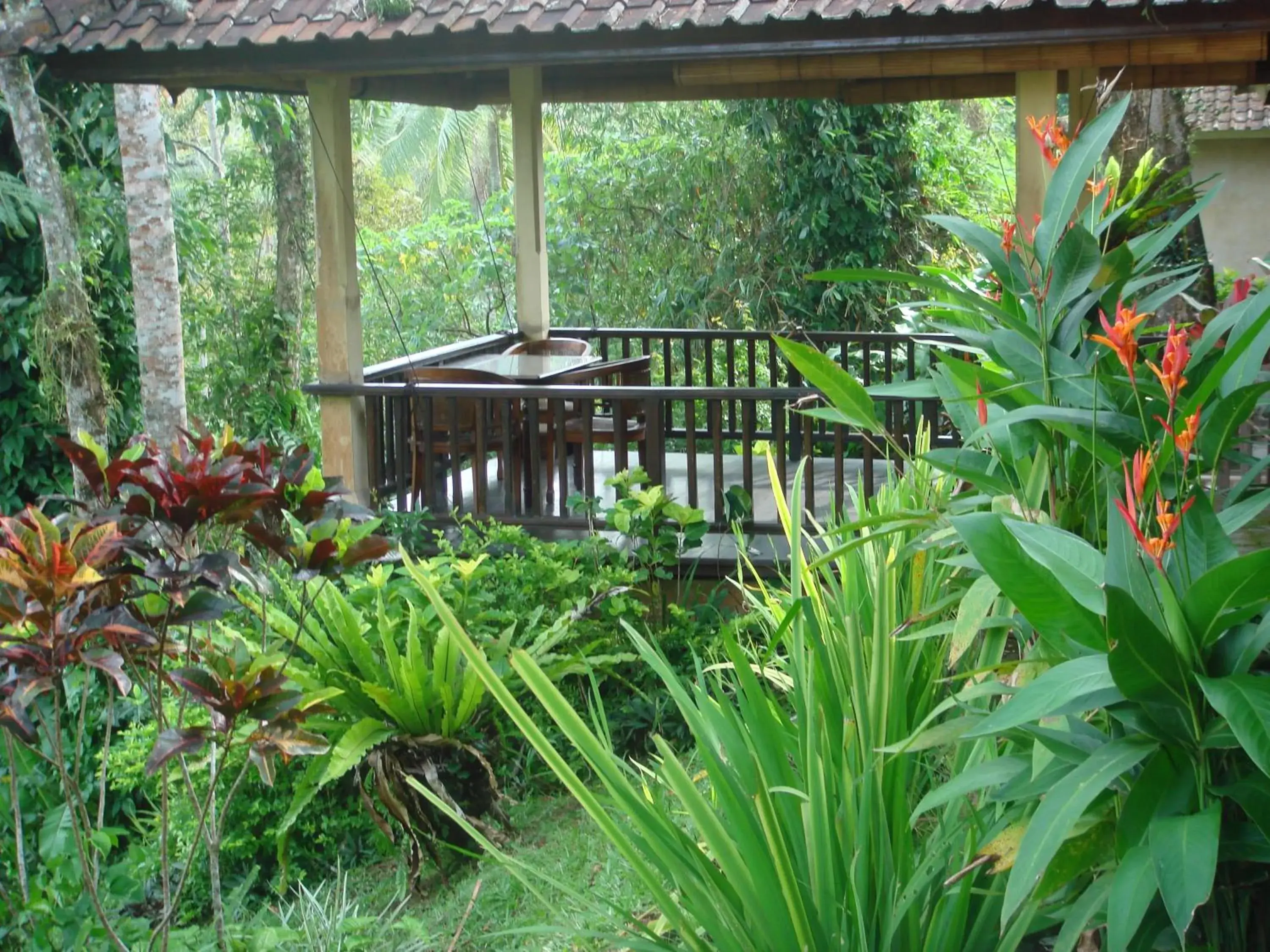 Restaurant/places to eat in Cempaka Belimbing Villa Restaurant/places to eat in Cempaka Belimbing Villa