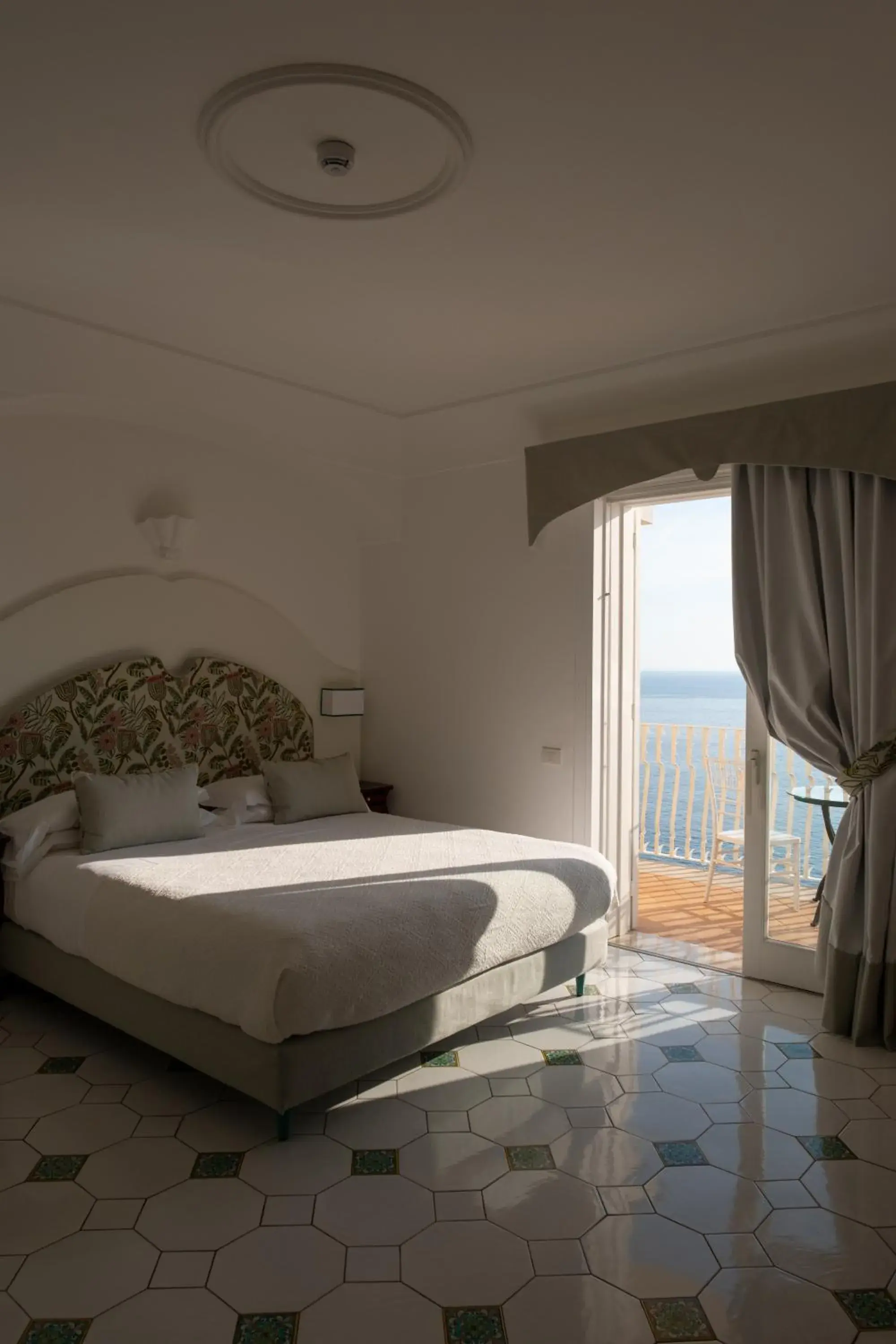 Bed in Hotel Marincanto Bed in Hotel Marincanto