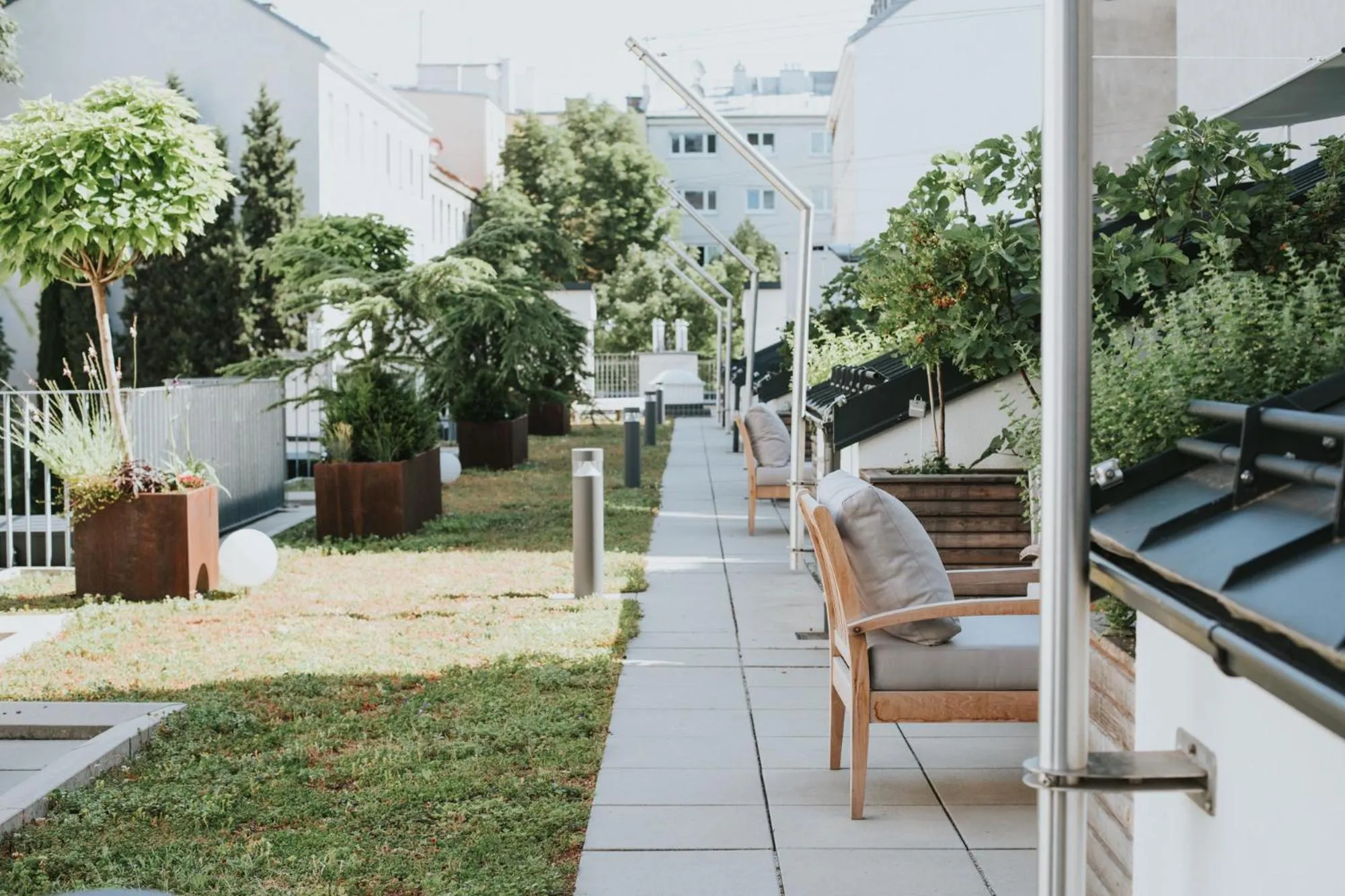 Garden view in Parks 73 The Townhouse Hotel