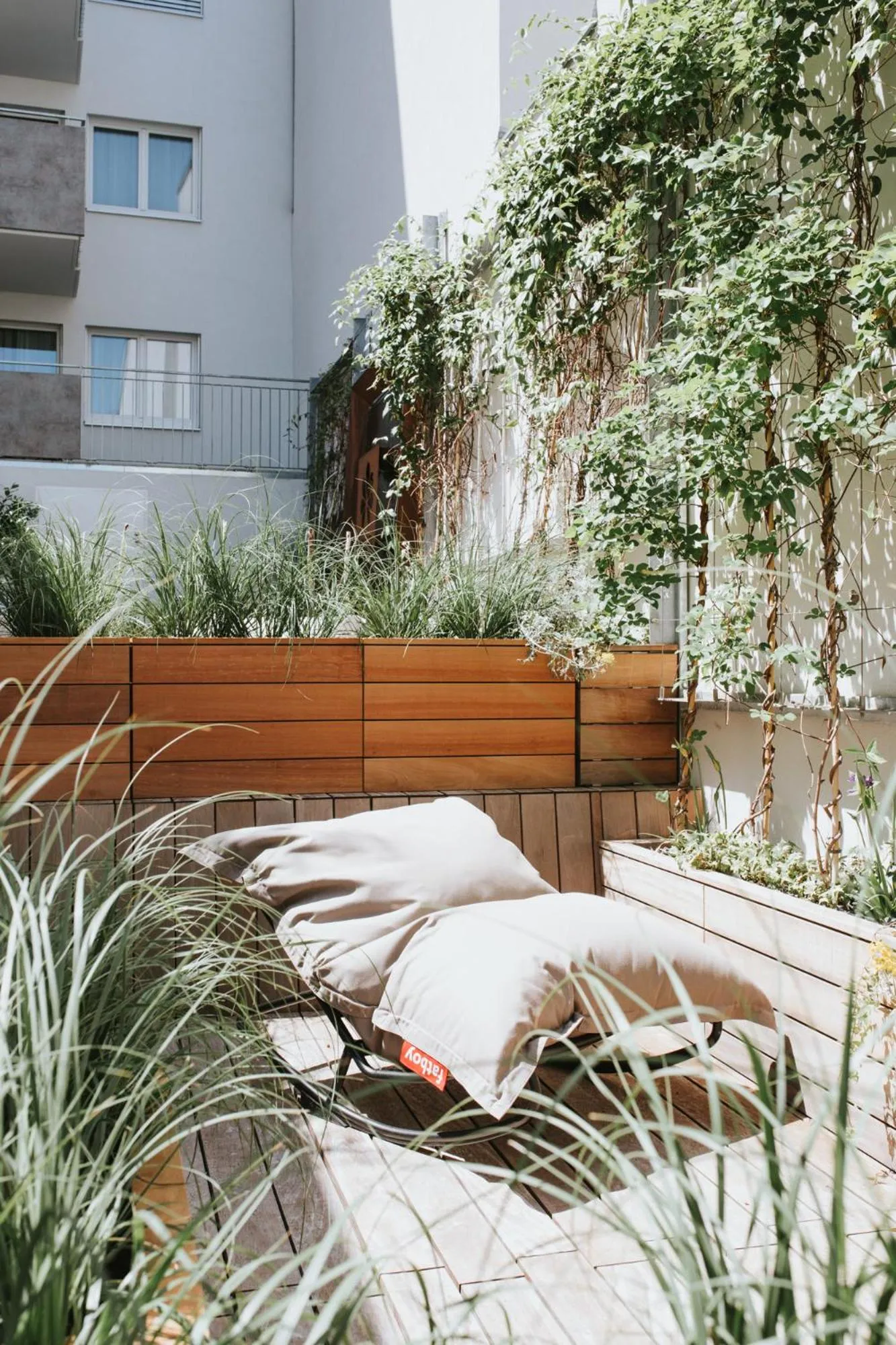 Lounge or bar in Parks 73 The Townhouse Hotel